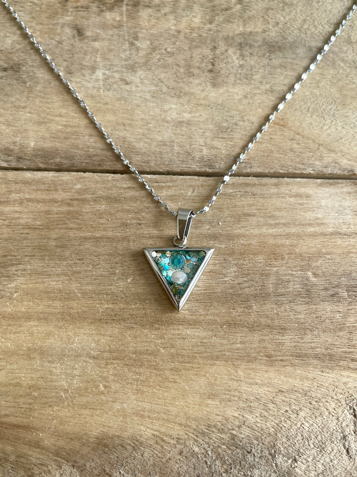 Collier triangle argenté Kilos émotionnels