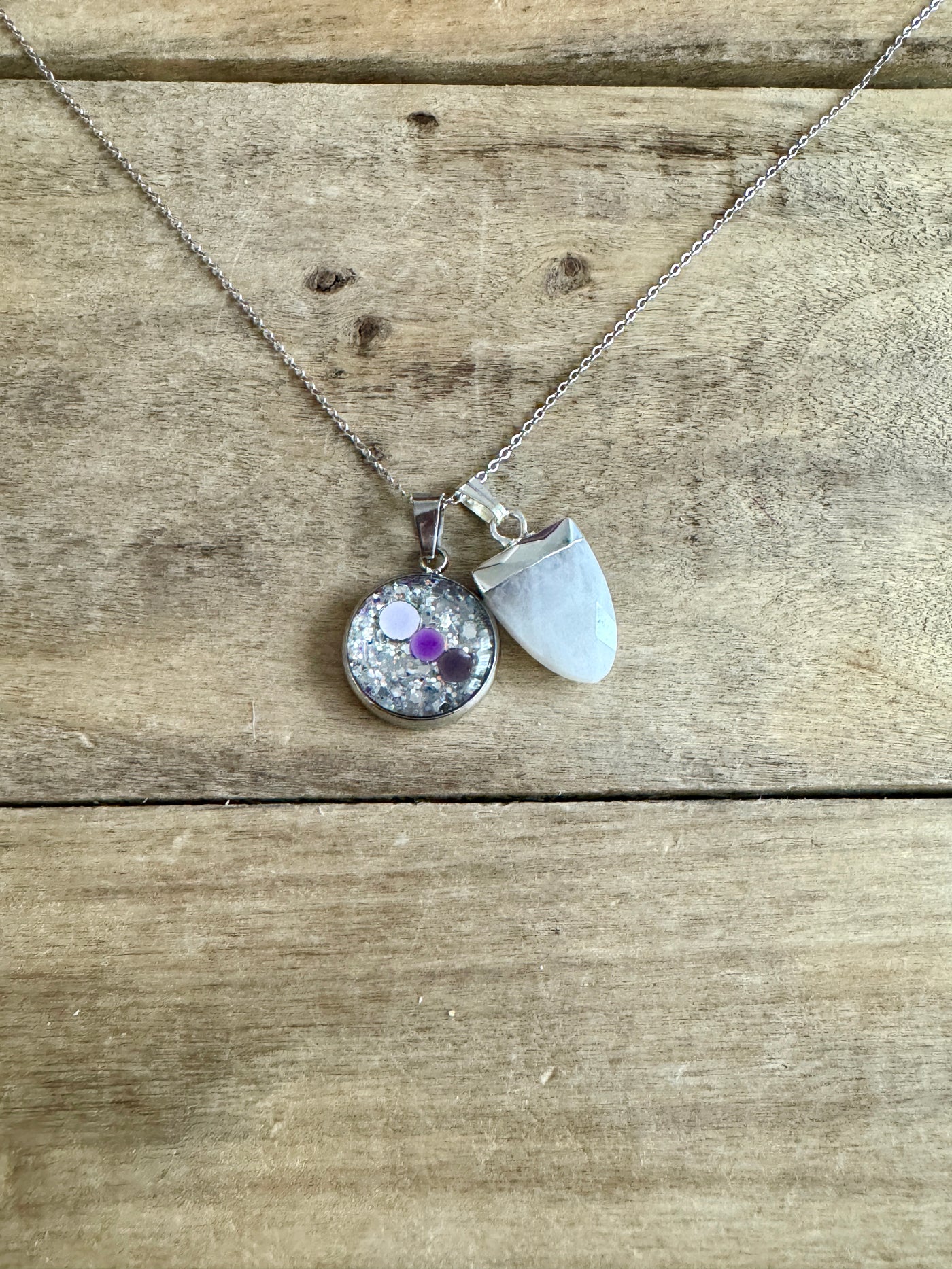 Collier simple argenté PIERRE DE LUNE Amour de soi