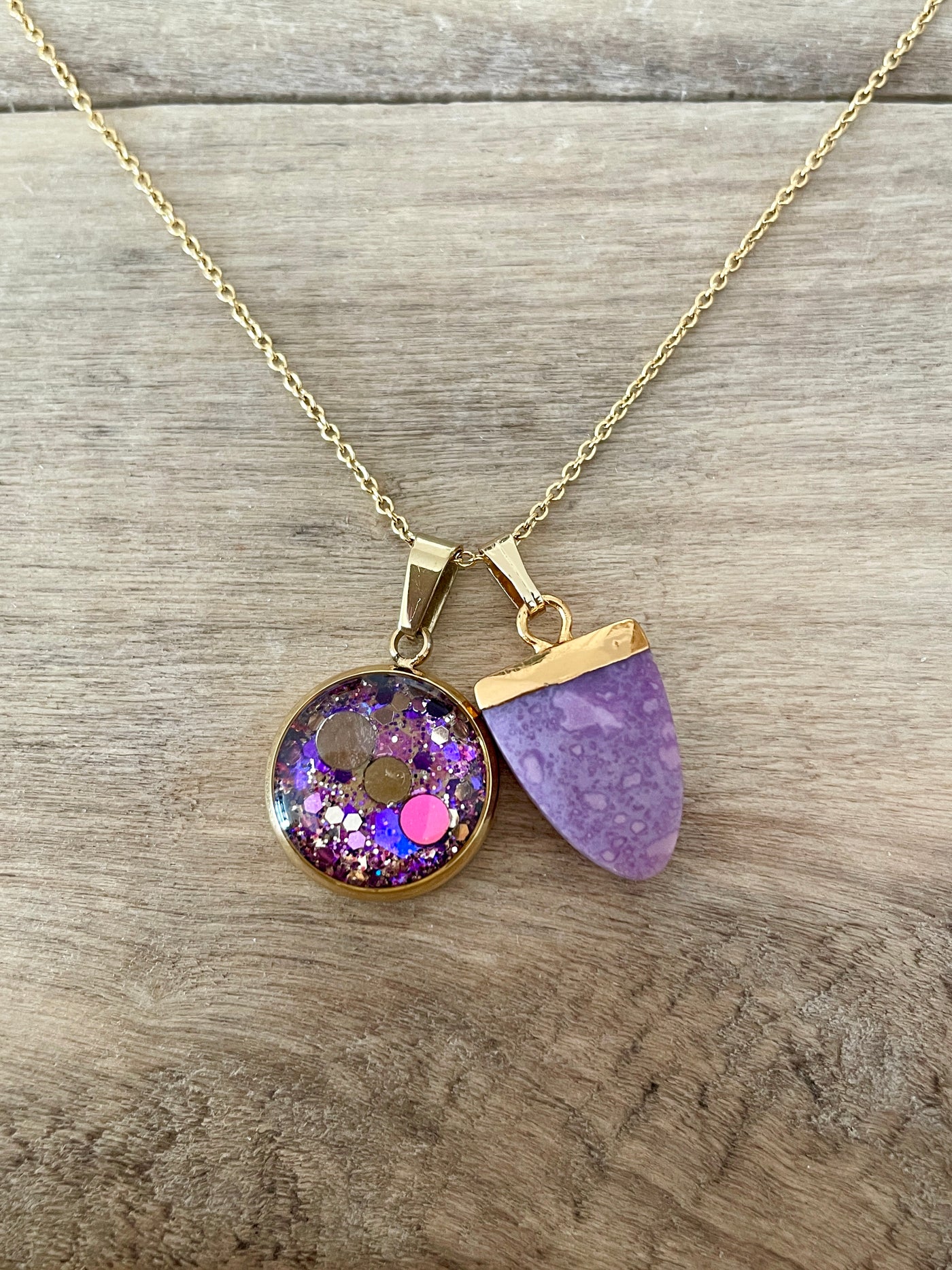 Collier simple doré SUGILITE Kilos émotionnels