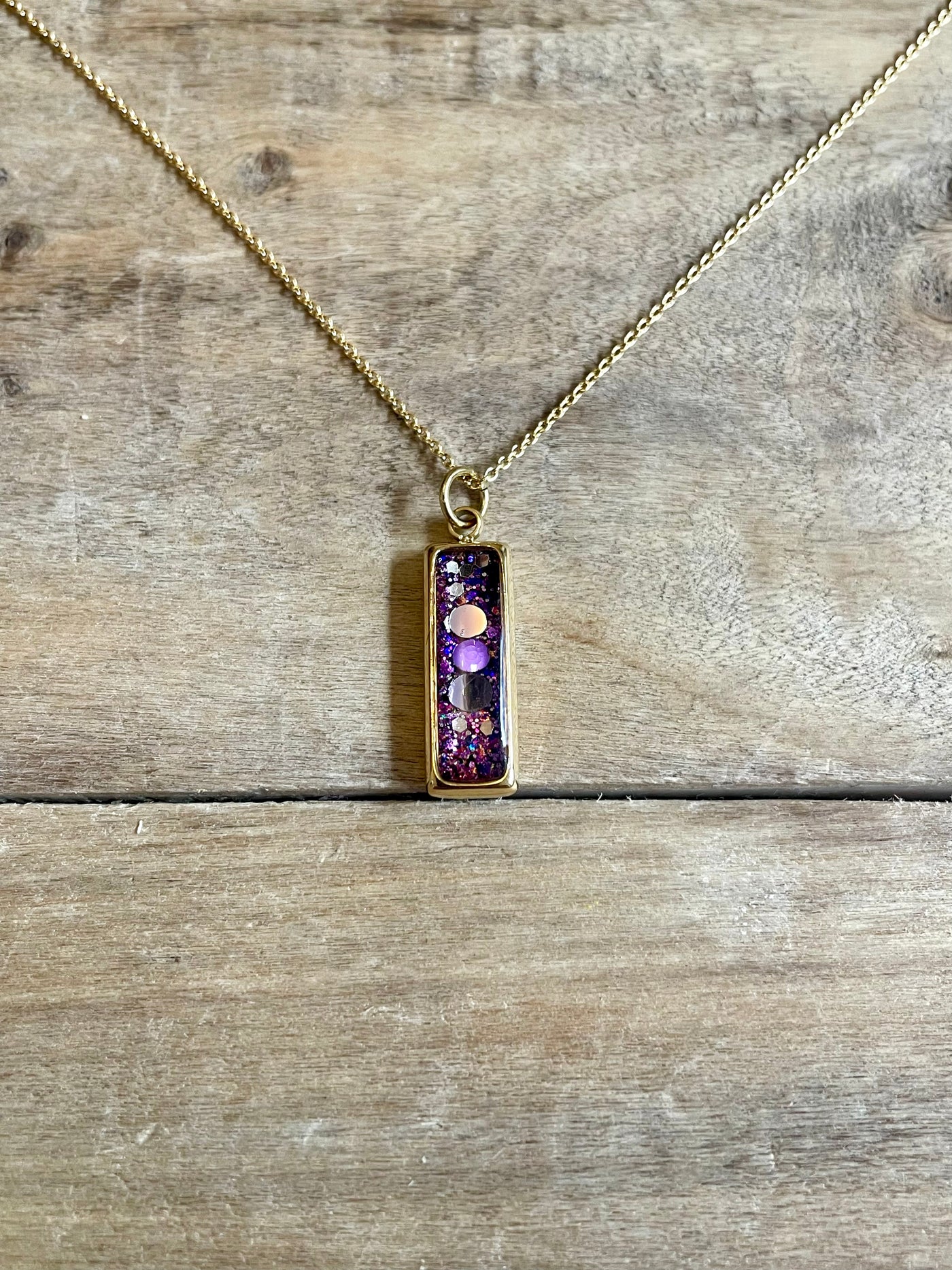 Collier doré RECTANGLE Détachement amoureux