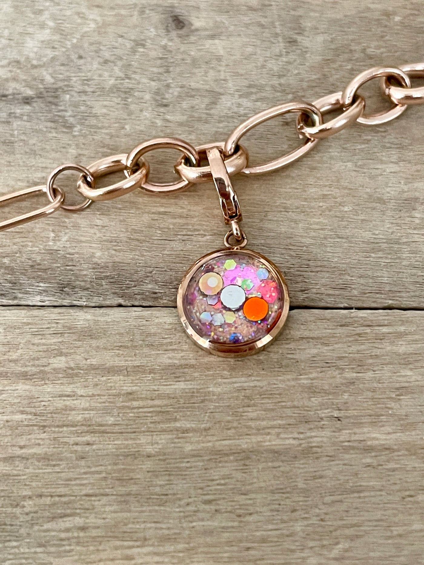 Charm or rose Vibration (vendu sans bracelet)