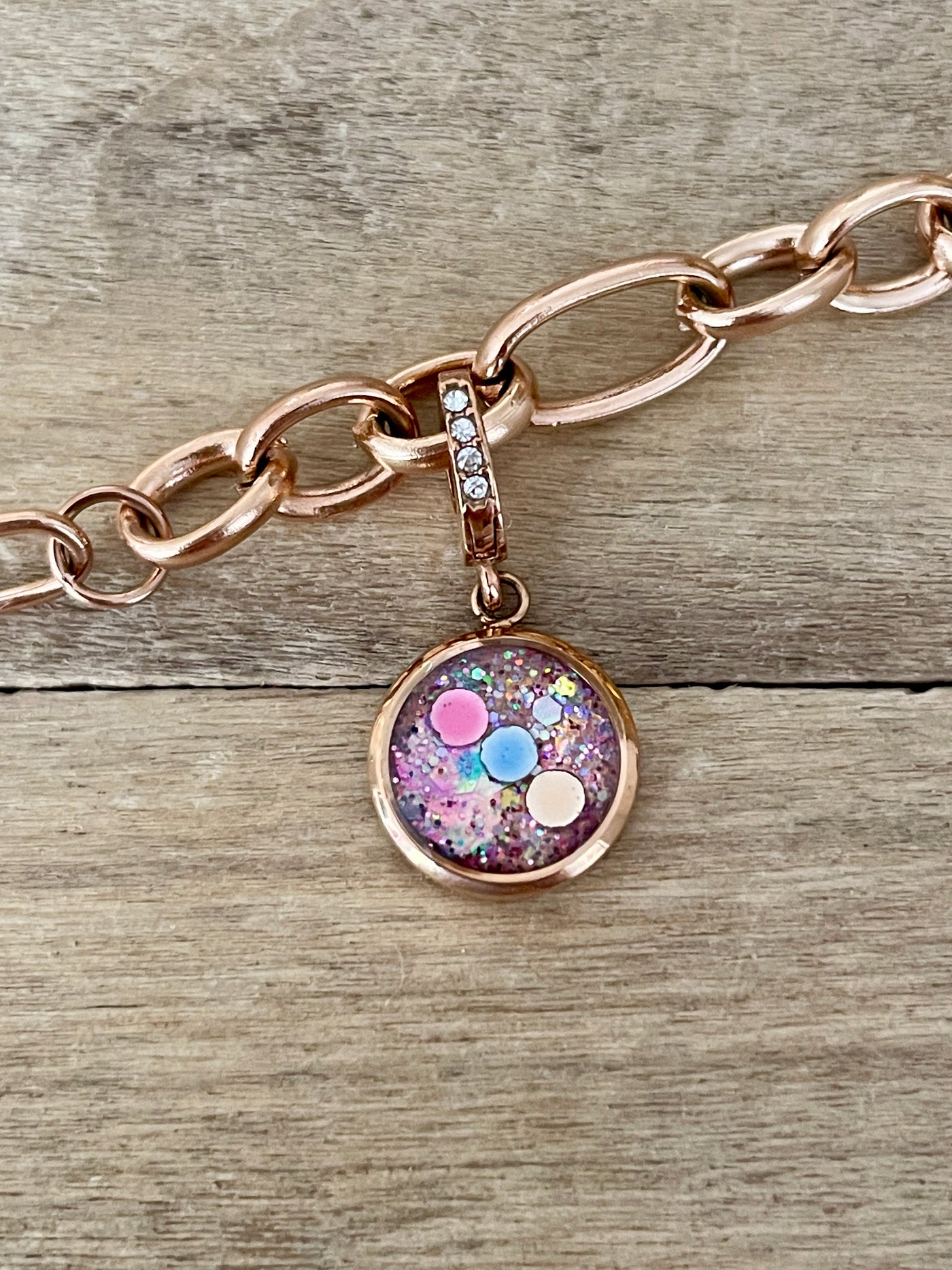 Charm Cristal or rose Canalisation &c intuition (vendu sans bracelet)