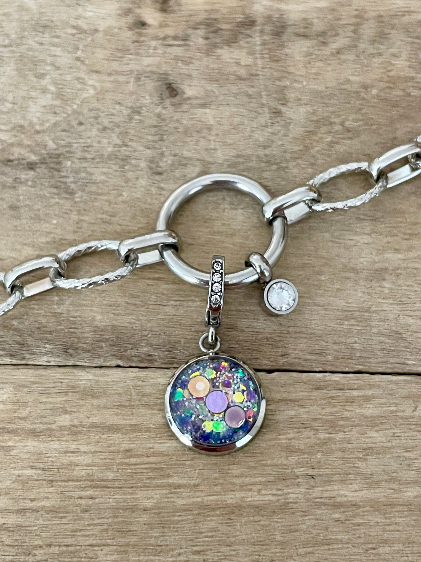 Charm Cristal argenté Consciousness (vendu sans bracelet)