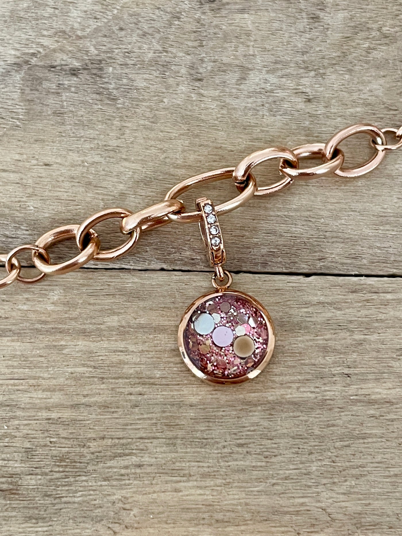 Charm Cristal or rose Hypersensibilité (vendu sans bracelet)