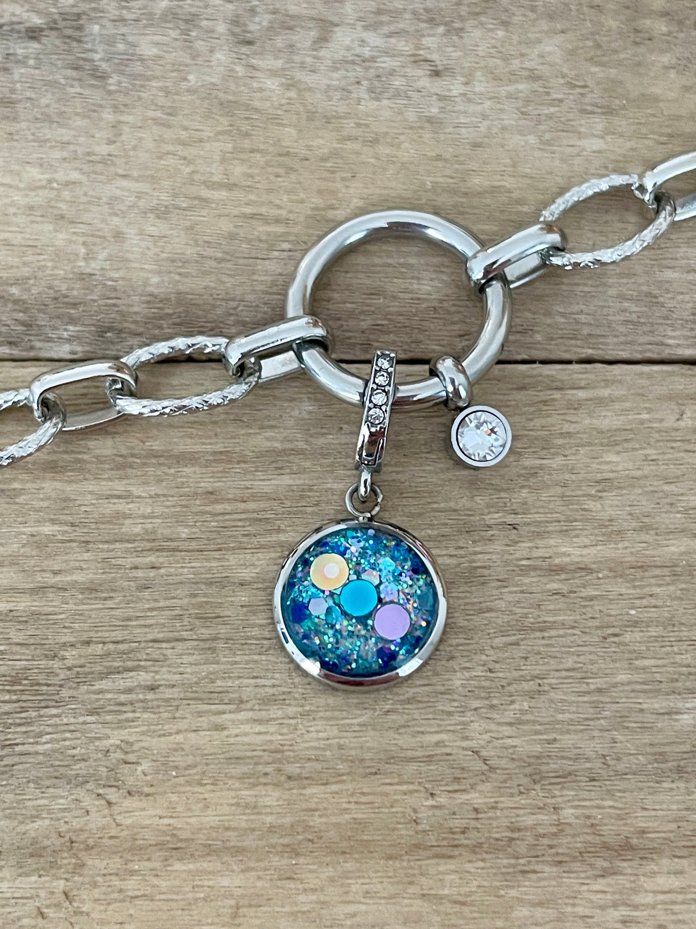 Charm Cristal argenté Jalousie (vendu sans bracelet)