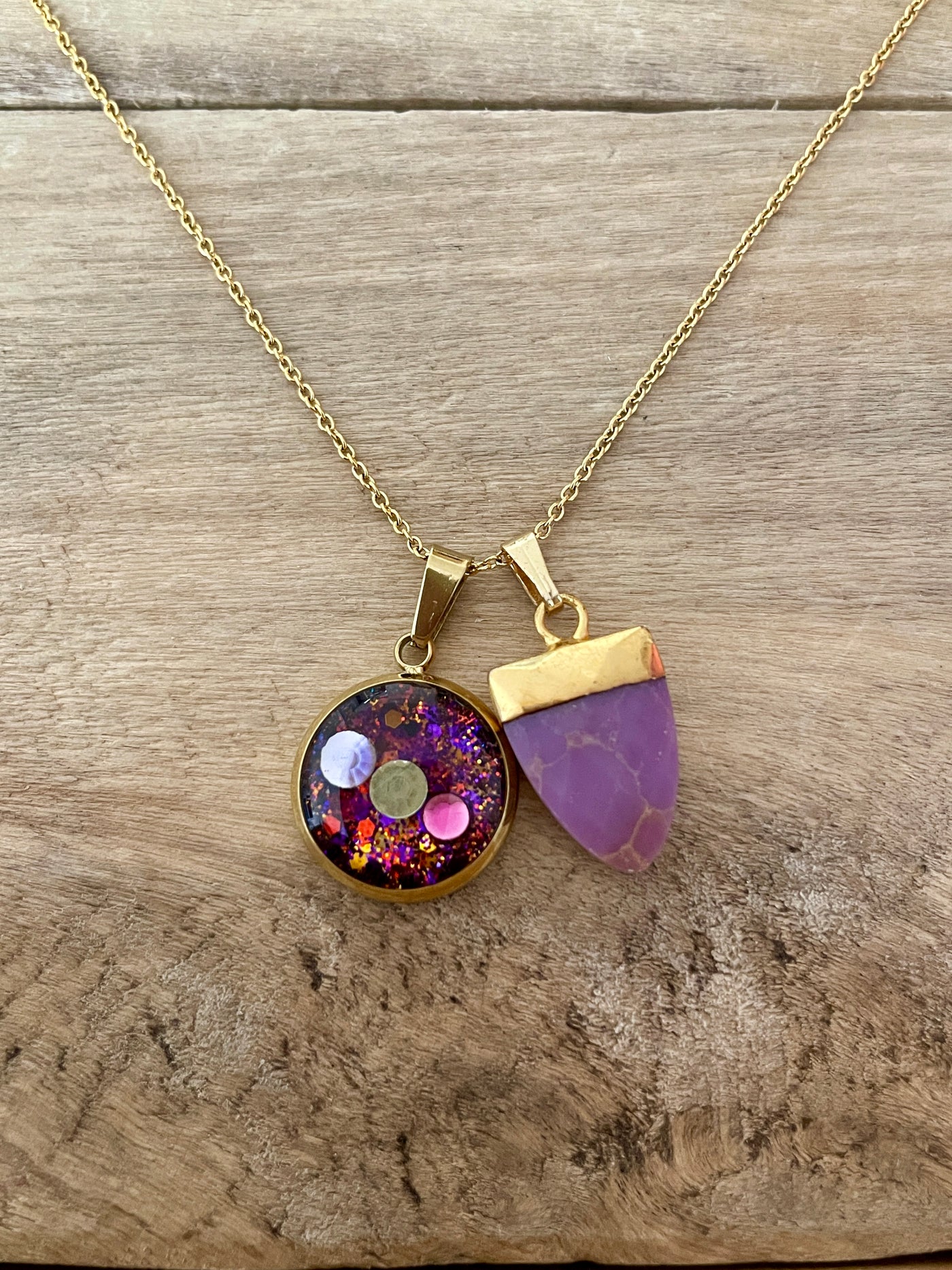 Collier simple doré SUGILITE Kilos émotionnels