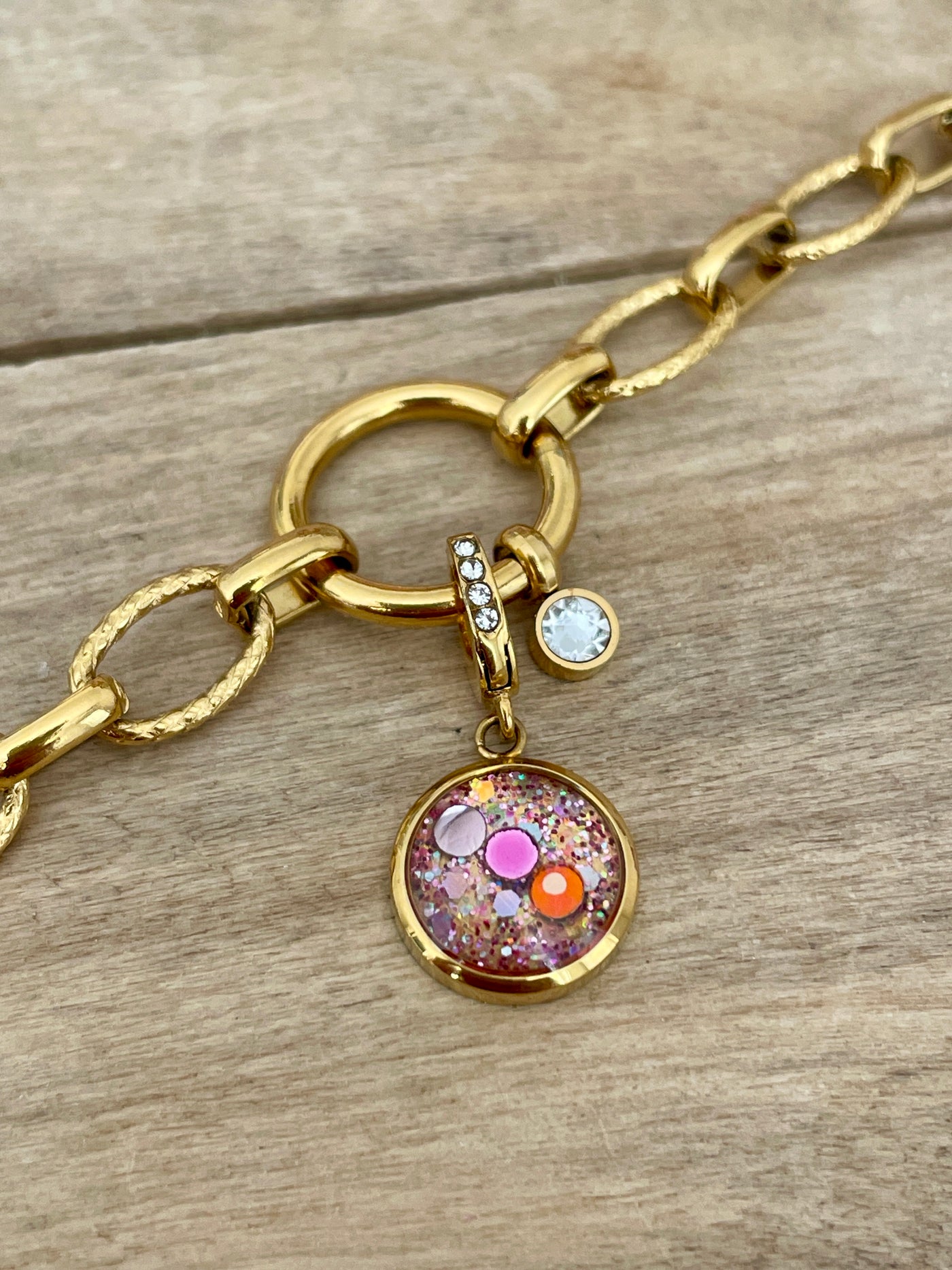 Charm Cristal doré Vibration (vendu sans bracelet)