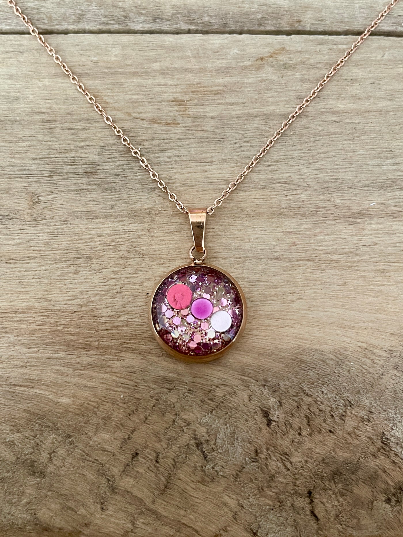Collier simple or rose Lâcher prise