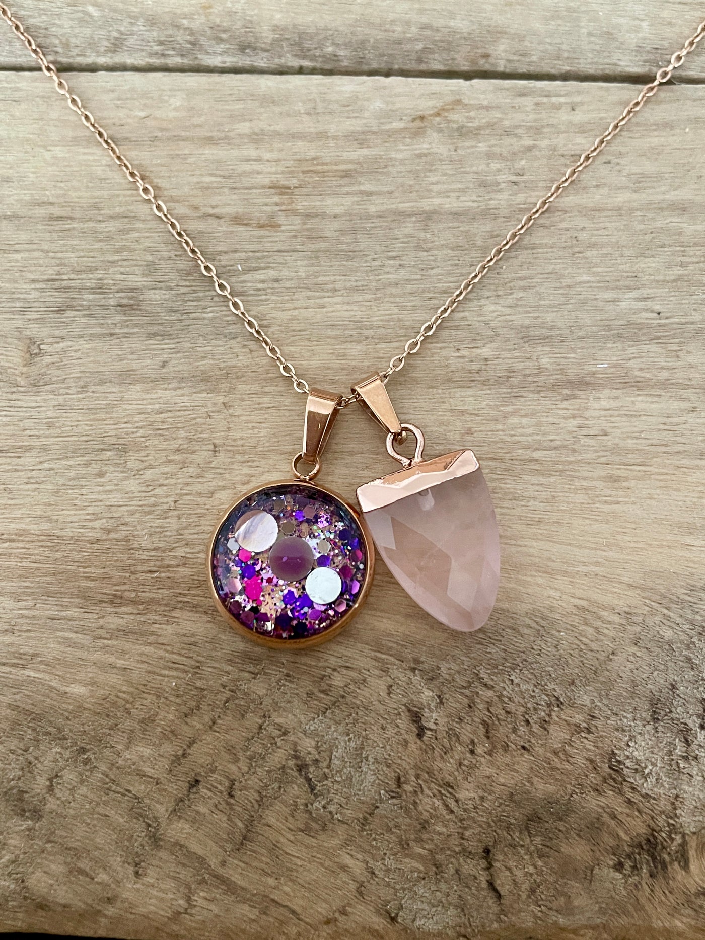 Collier simple or rose QUARTZ ROSE Réharmonisation des 7 chakras