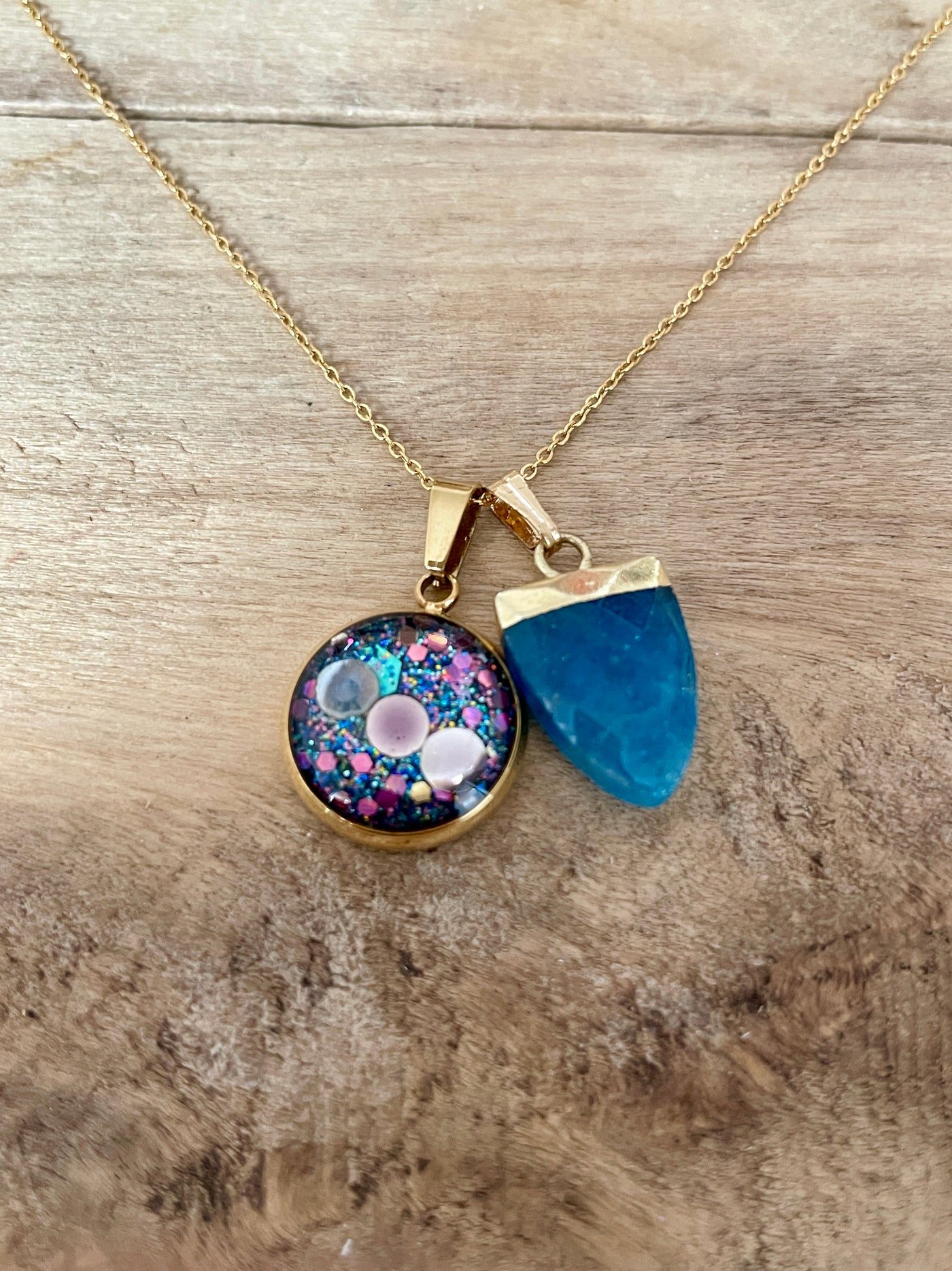 Collier simple doré APATITE Mémoires karmiques