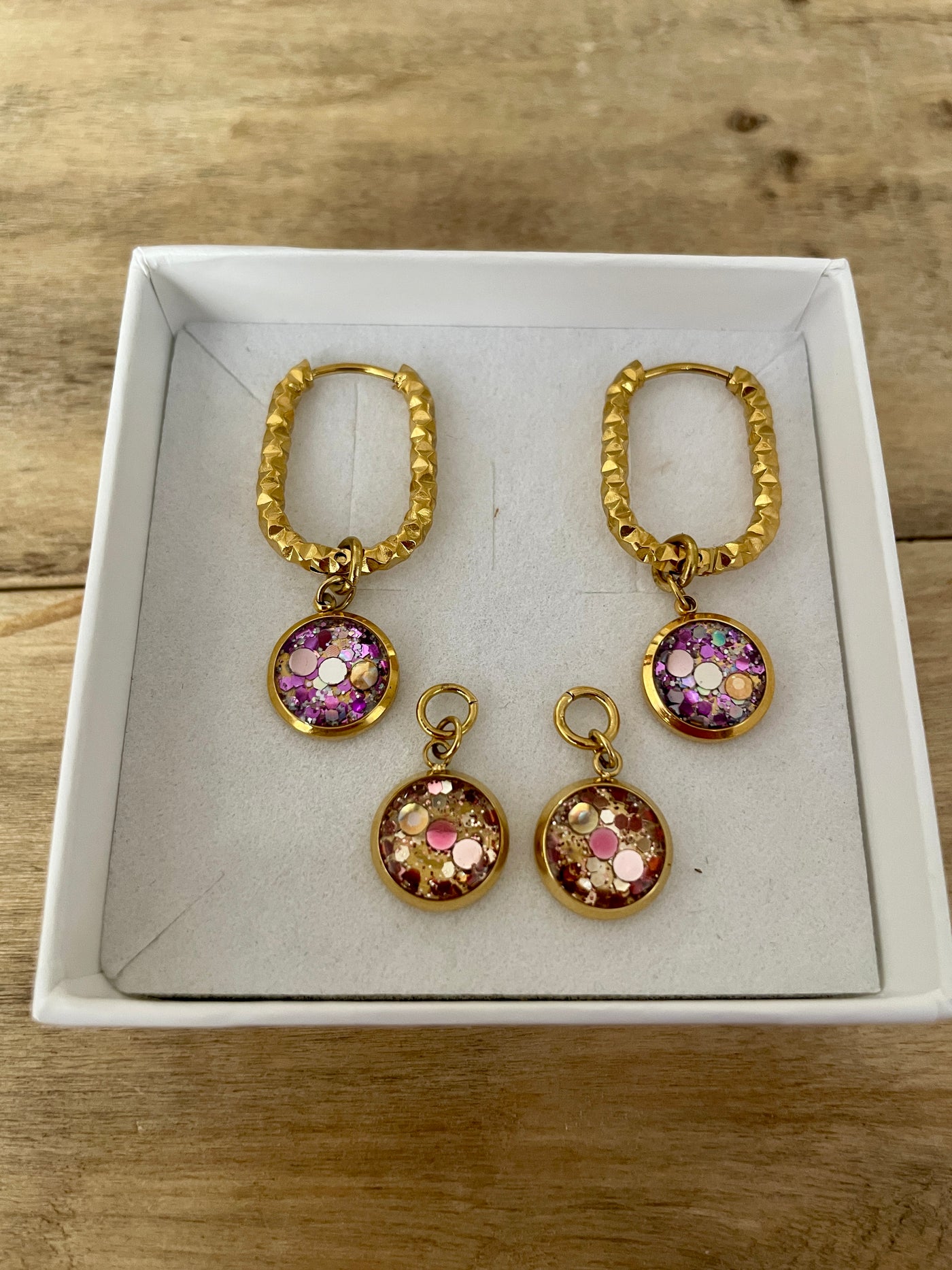 Boucles d'oreilles dorées SANTORINI Enfant interieur