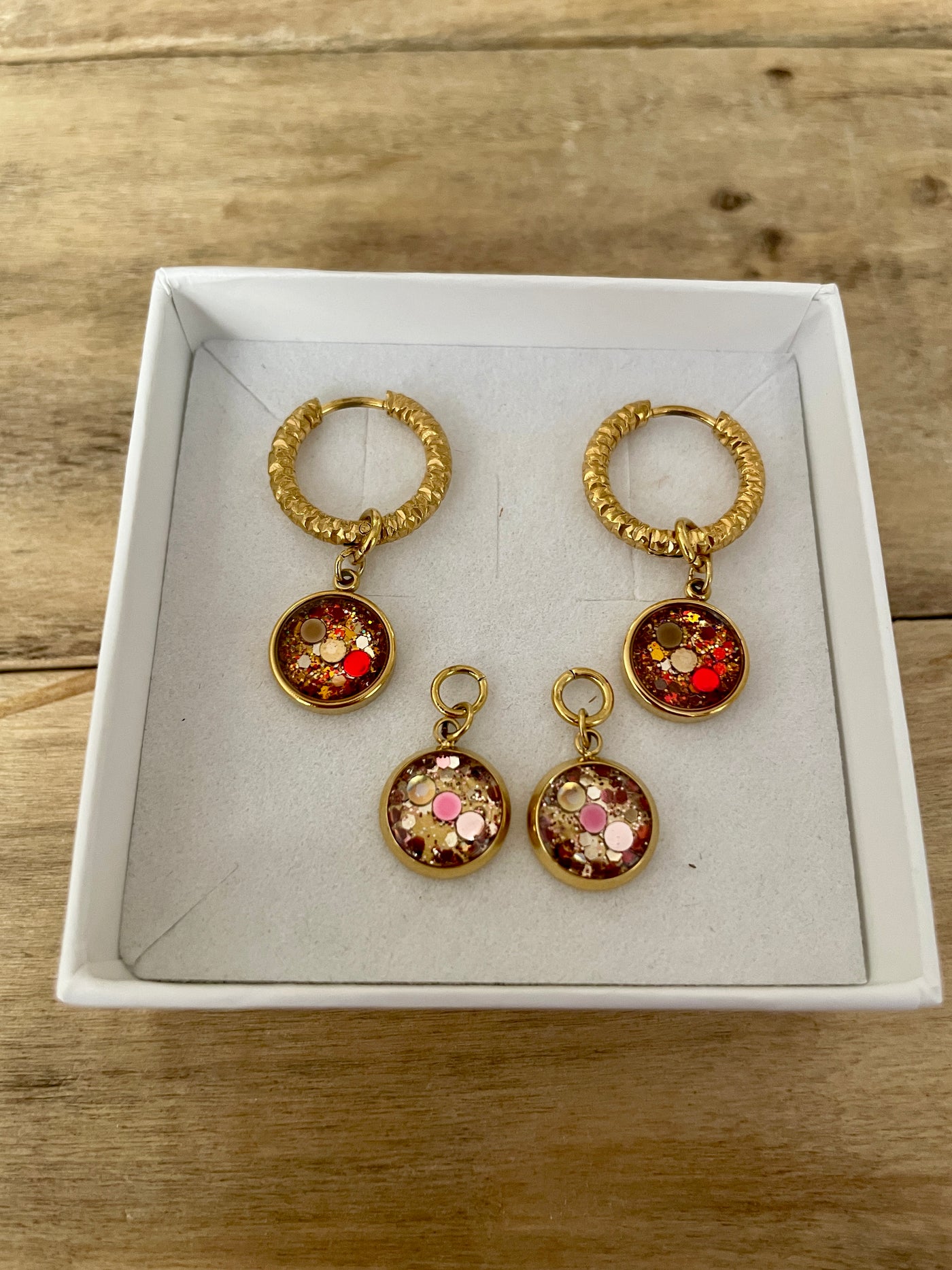 Boucles d'oreilles dorées PUMPKIN FALL SANTORINI Réharmonisation des 7 chakras