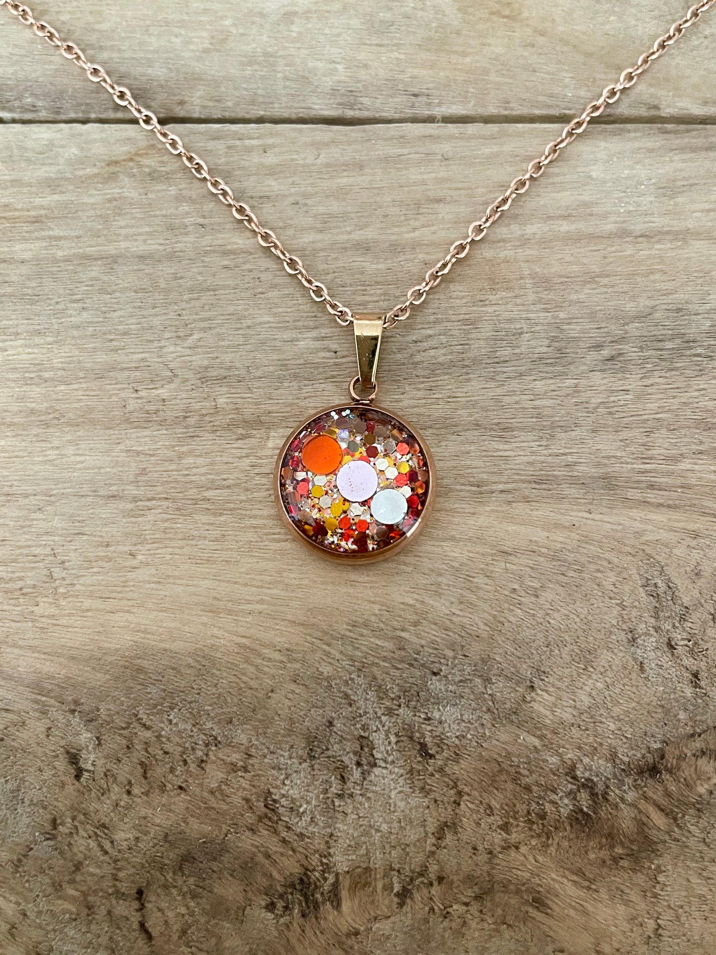 Collier simple or rose Lignée familiale