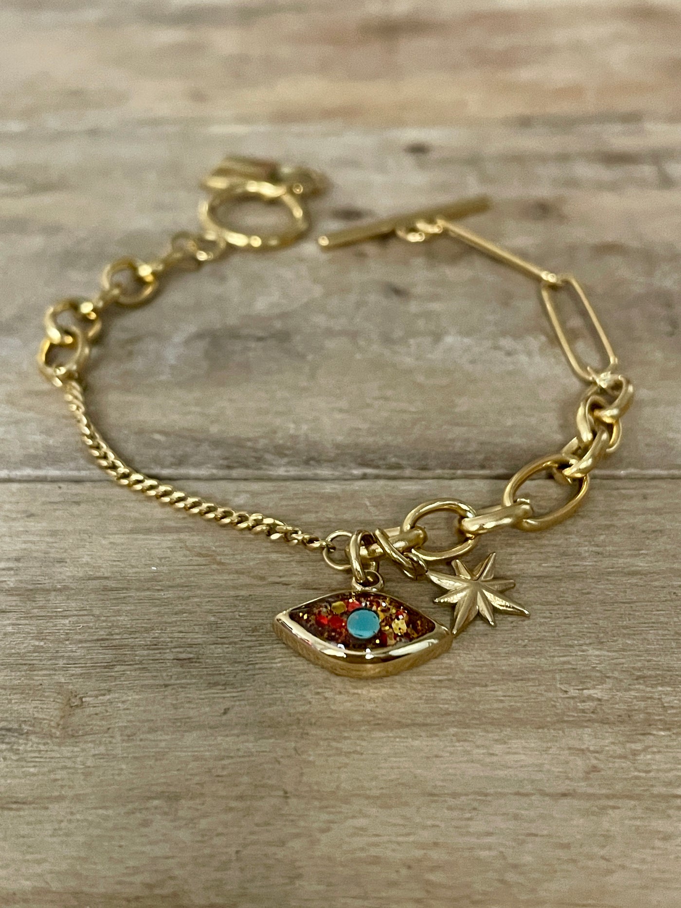 Bracelet doré UNLOCK Nettoyage du plexus