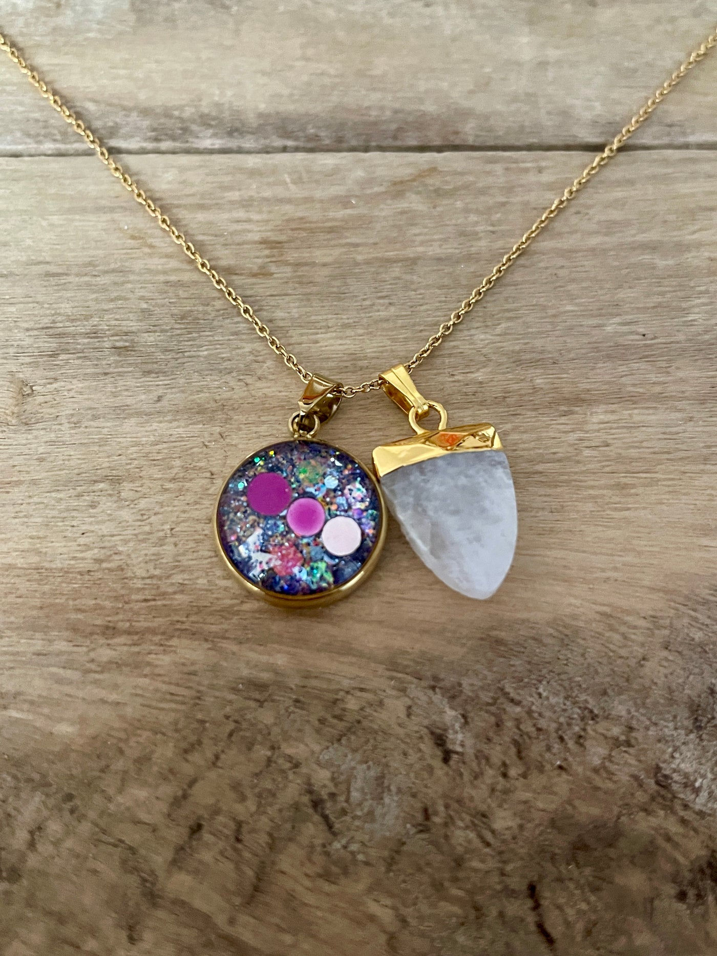 Collier doré simple PIERRE DE LUNE Enfant intérieur