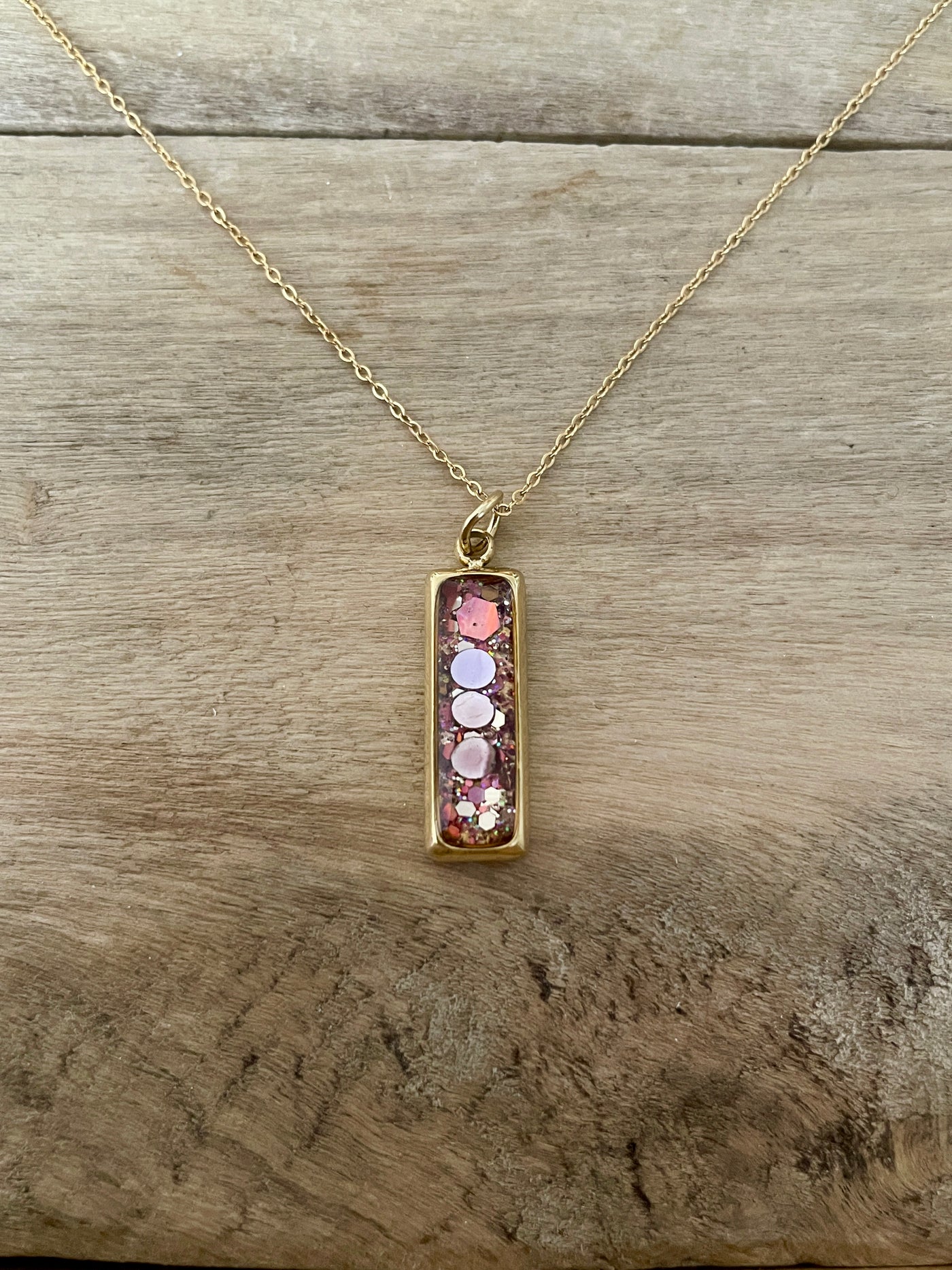 Collier simple doré RECTANGLE Cut & leave