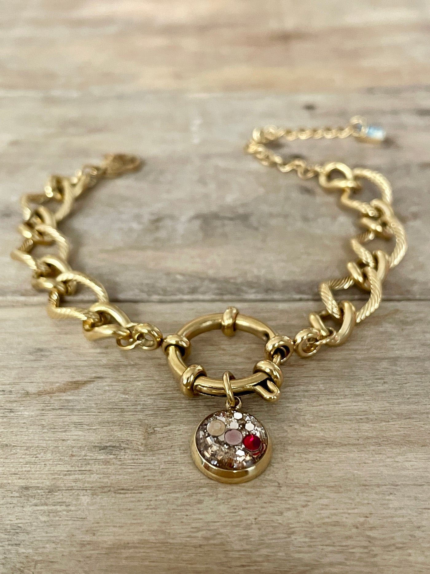 Bracelet doré CALYPSO Canalisation et intuitions