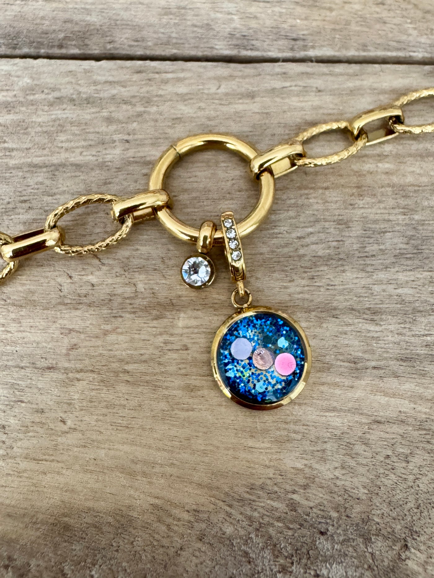 Charm Cristal doré Consciousness (vendu sans bracelet)