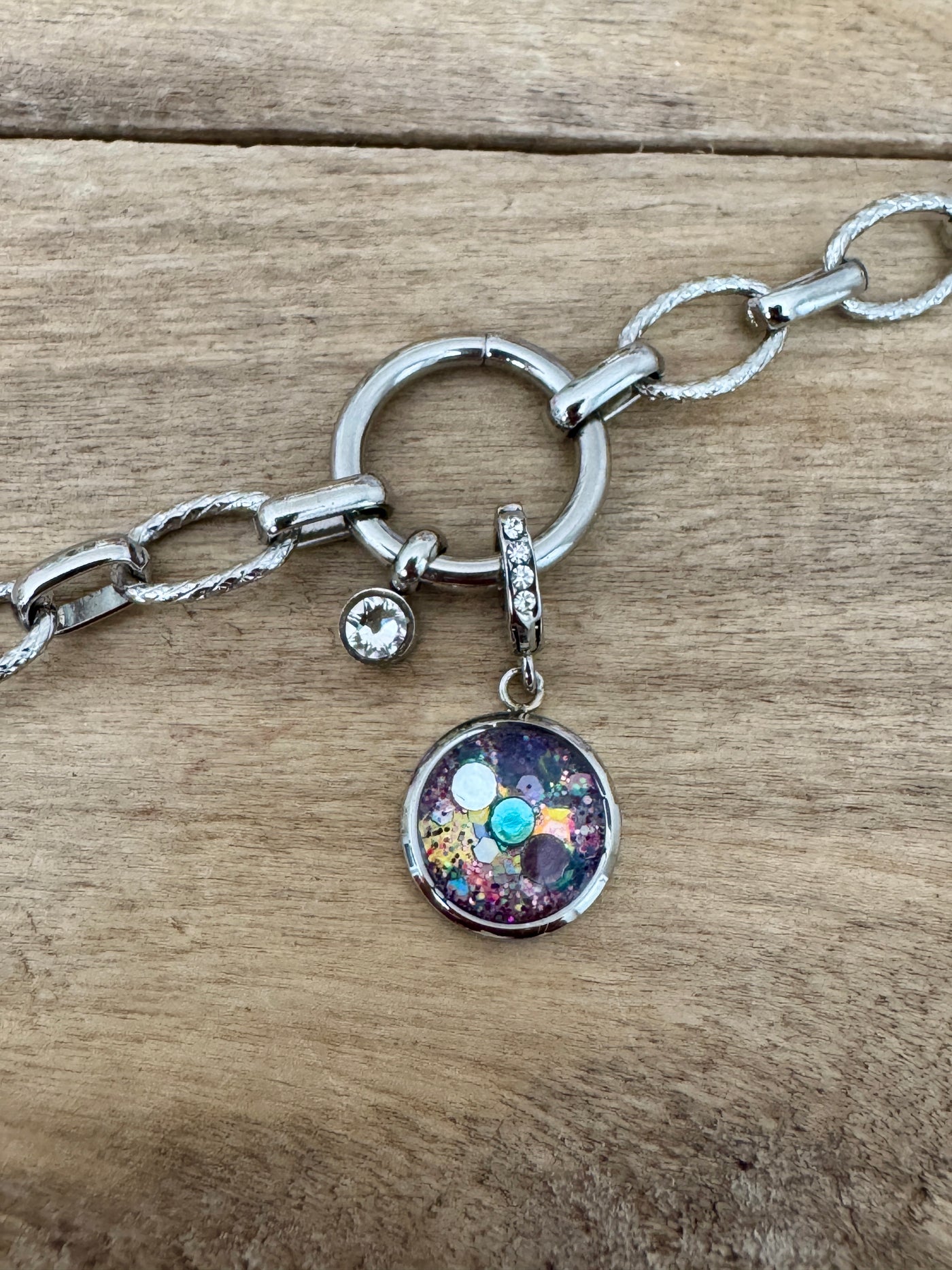 Charm Cristal argenté Consciousness (vendu sans bracelet)
