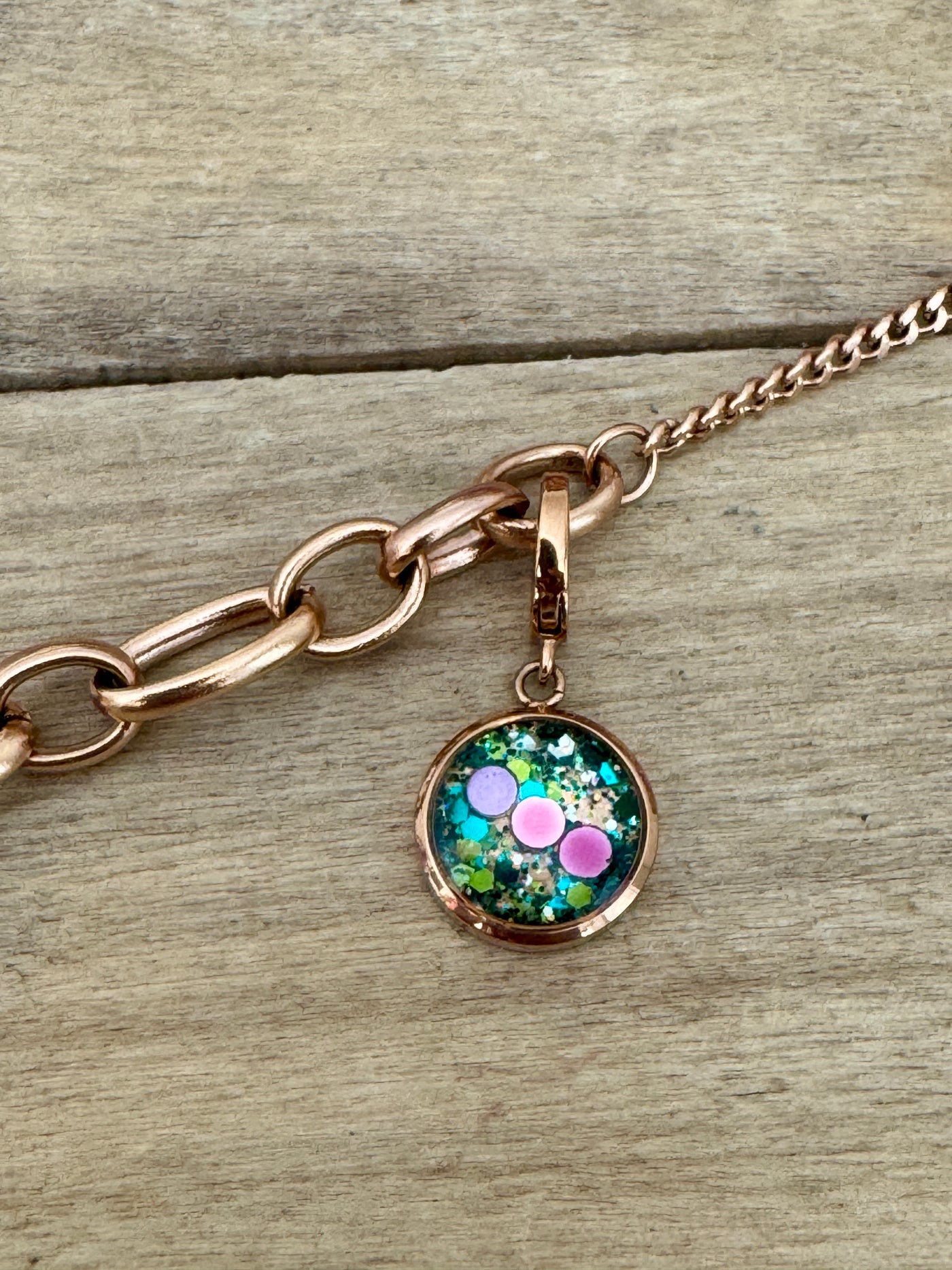 Charm or rose Amour de soi (vendu sans bracelet)