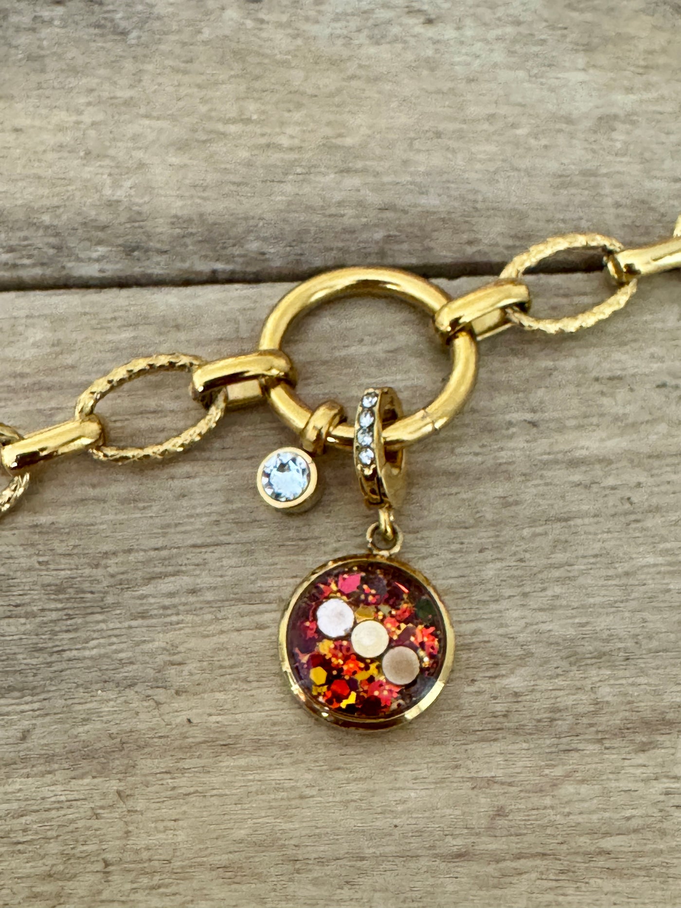 Charm Cristal doré Lâcher prise (vendu sans bracelet)