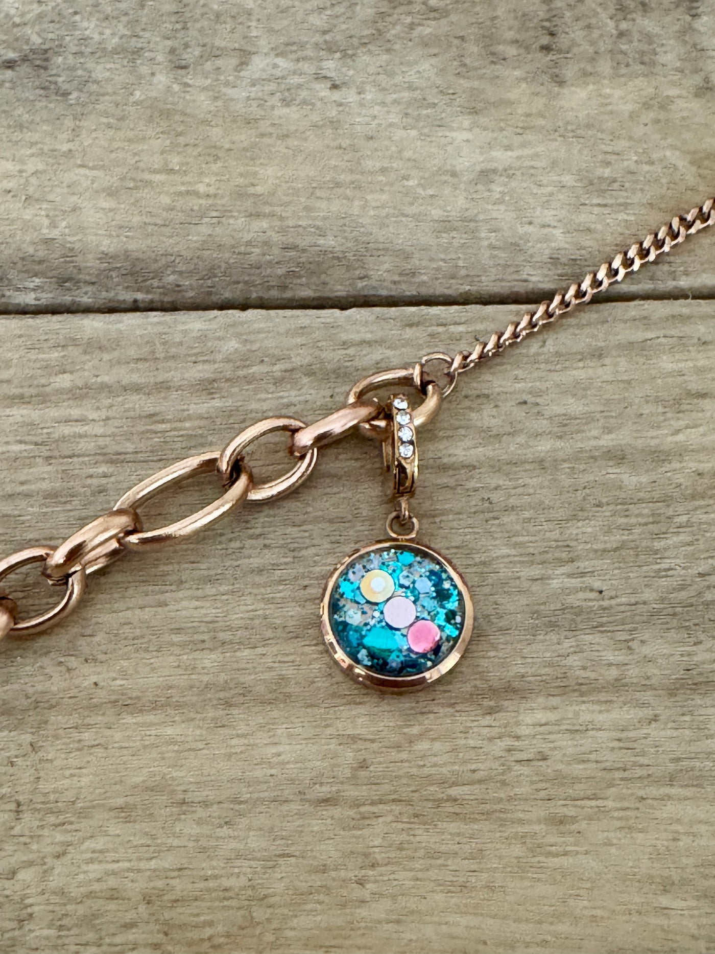 Charm Cristal or rose Lâcher prise (vendu sans bracelet)