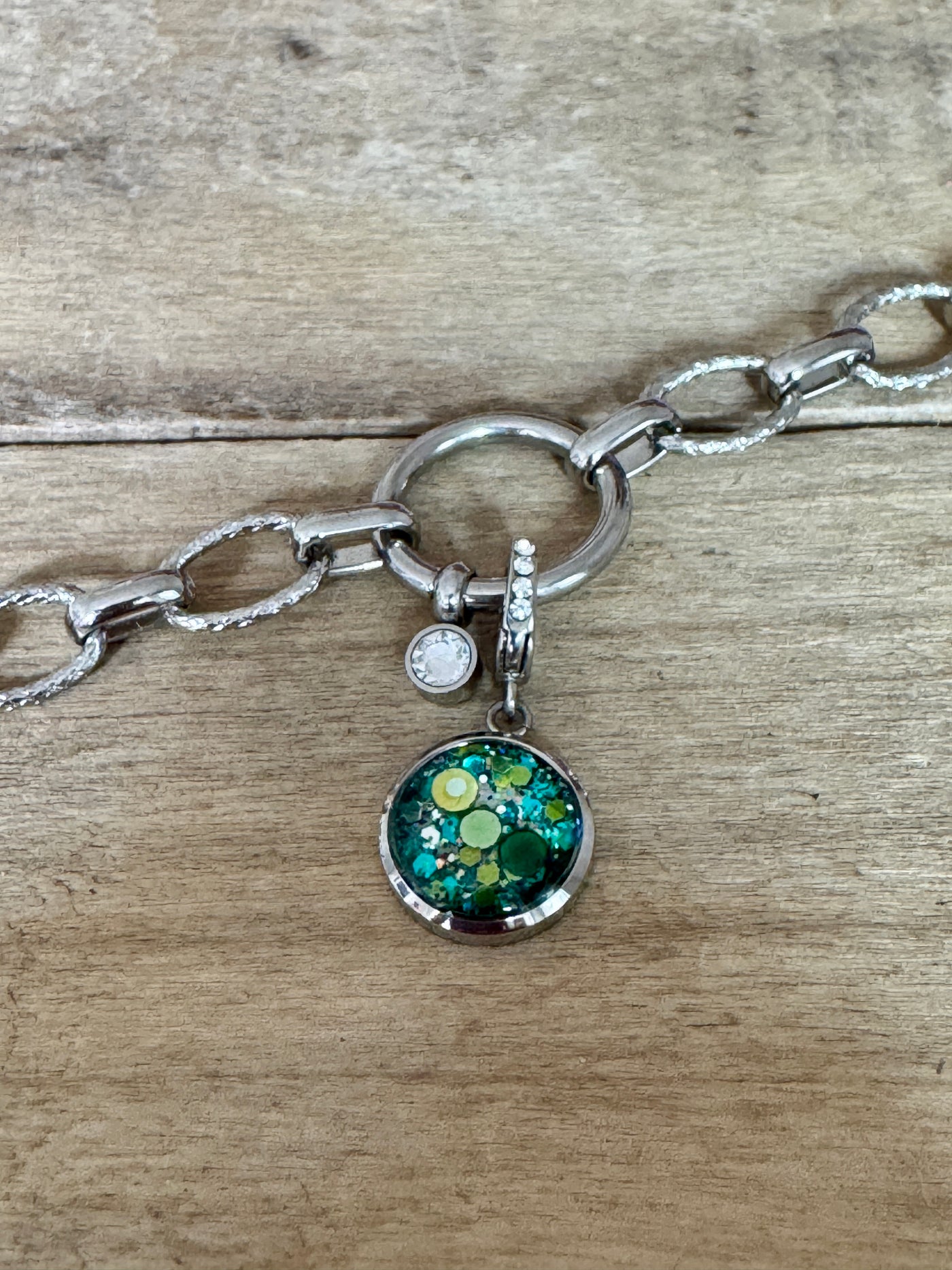 Charm Cristal argenté Jalousie (vendu sans bracelet)