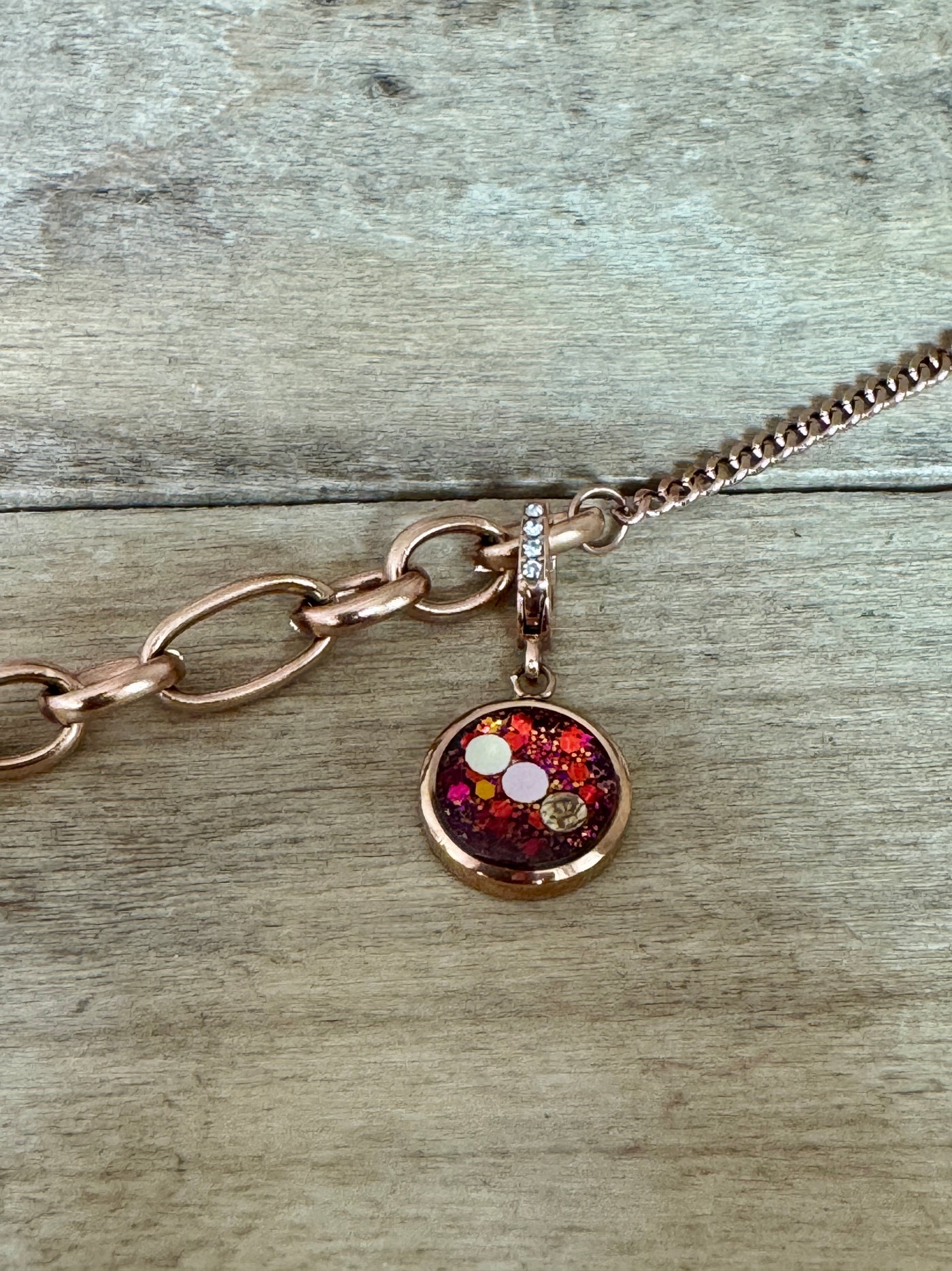 Charm Cristal or rose Déblocage du noeud bloquant du moment (vendu sans bracelet)
