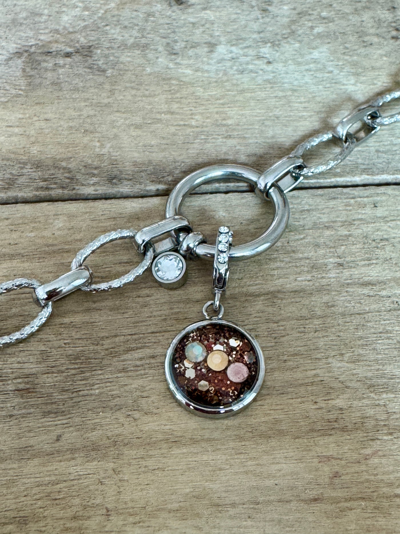 Charm Cristal argenté Apaisement des émotions (vendu sans bracelet)