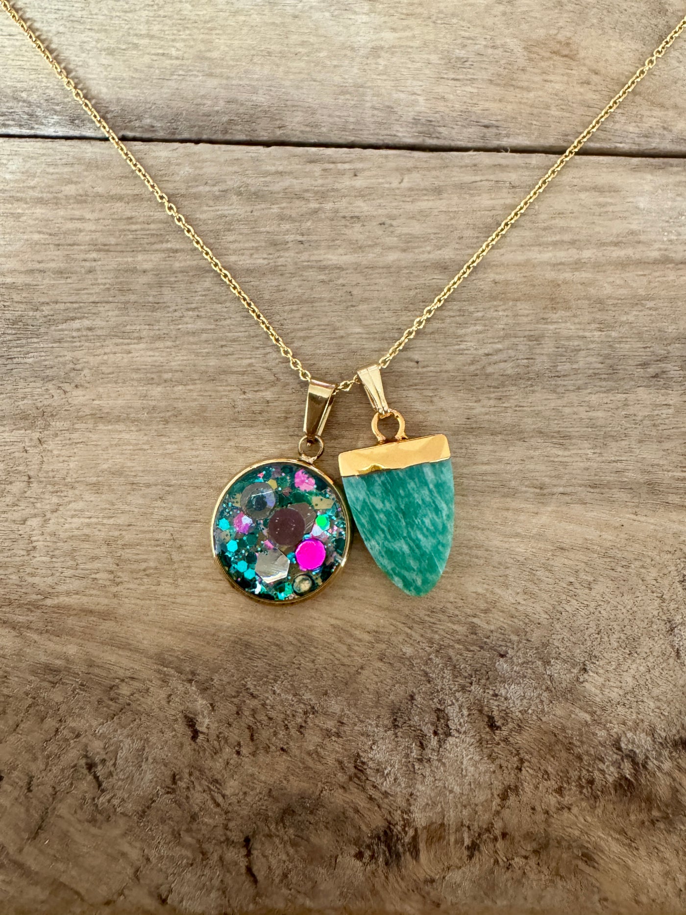 Collier simple doré AMAZONITE Vibration