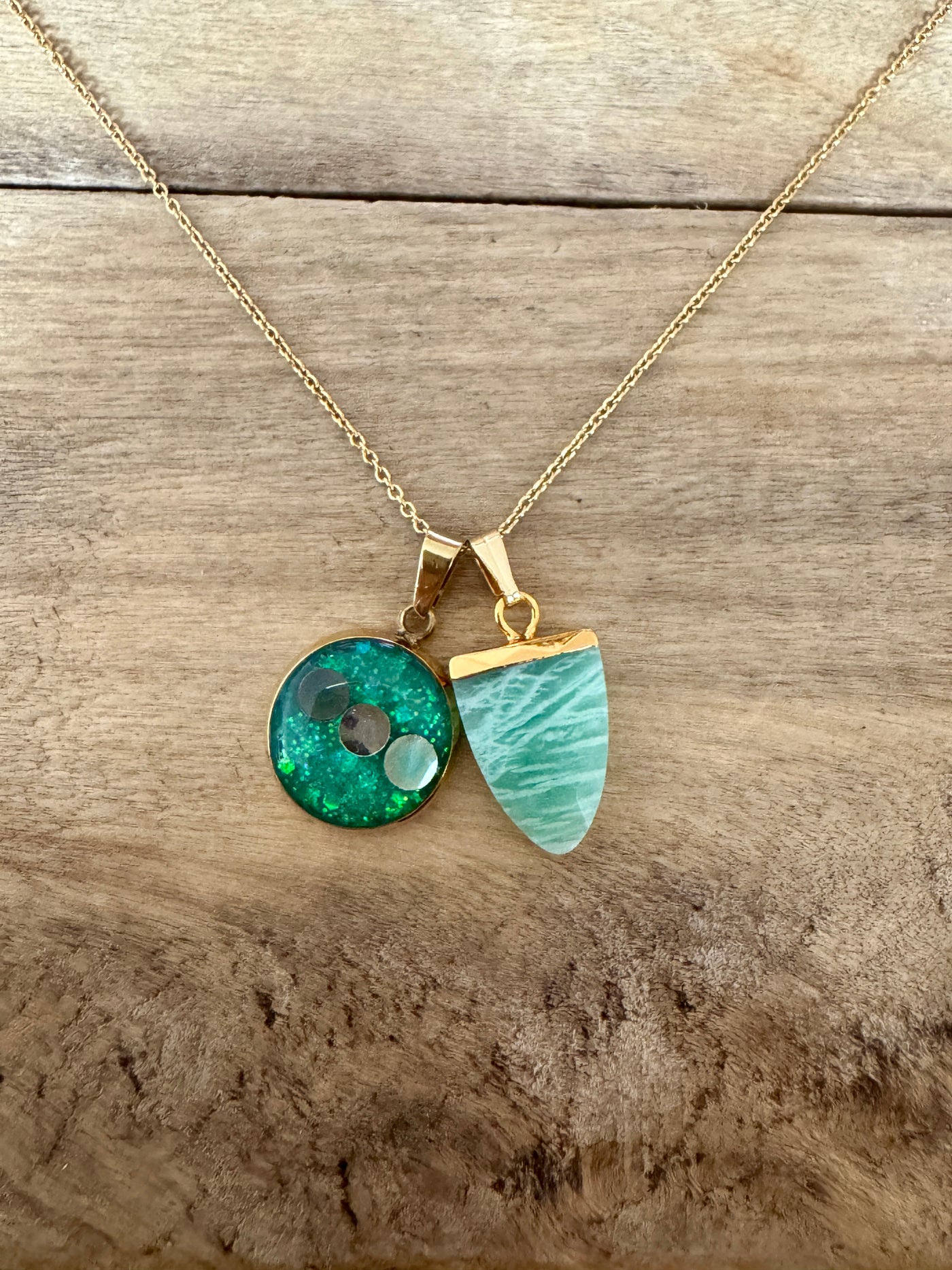 Collier simple doré AMAZONITE Lignée familiale