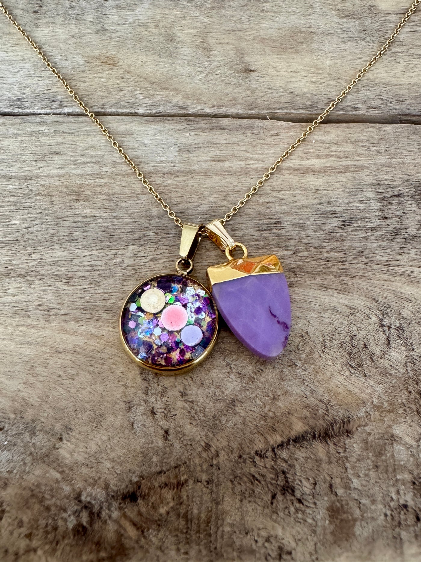 Collier simple doré SUGILITE Confiance en soi