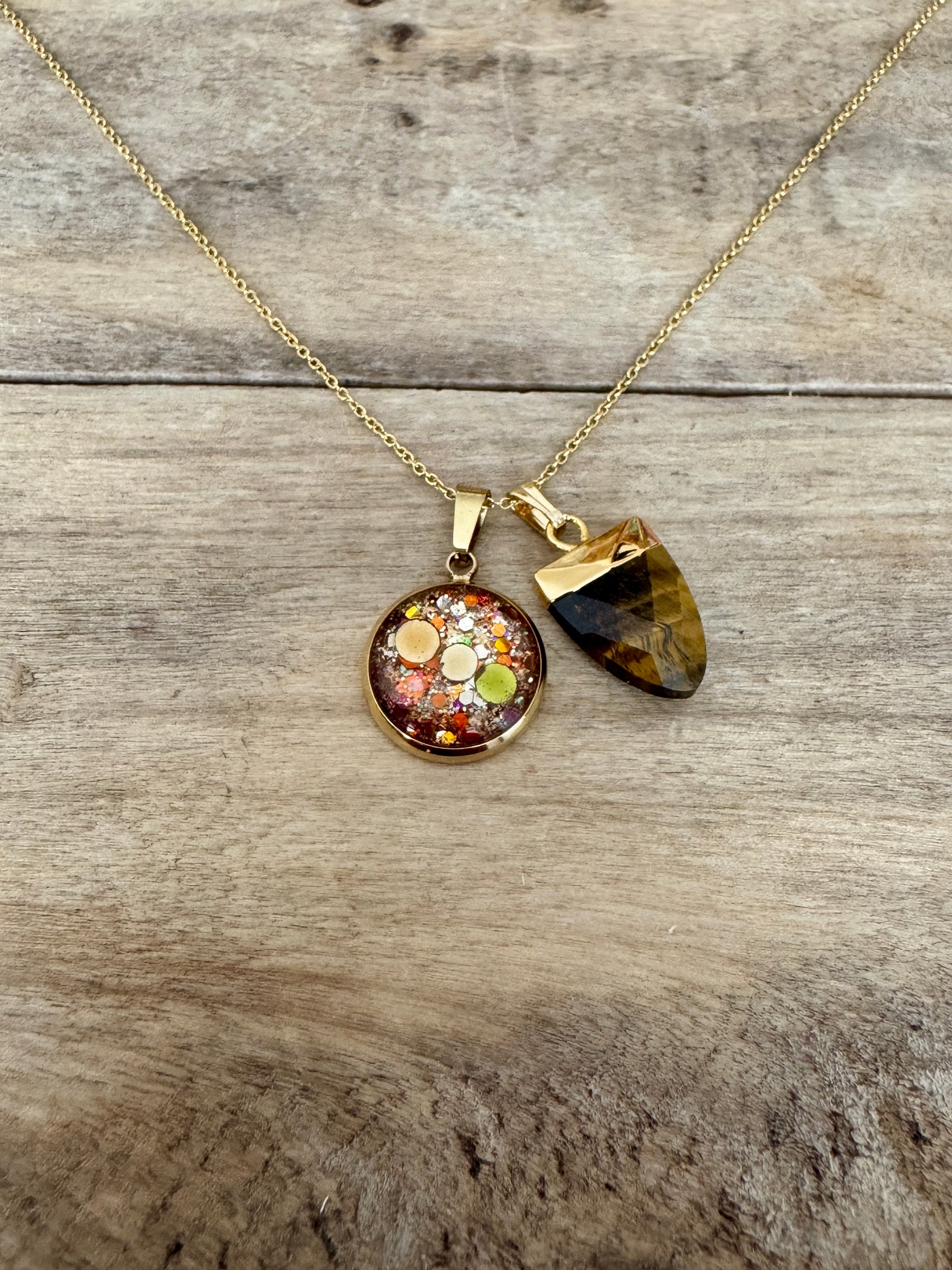 Collier simple doré OEIL DE TIGRE Kilos émotionnels