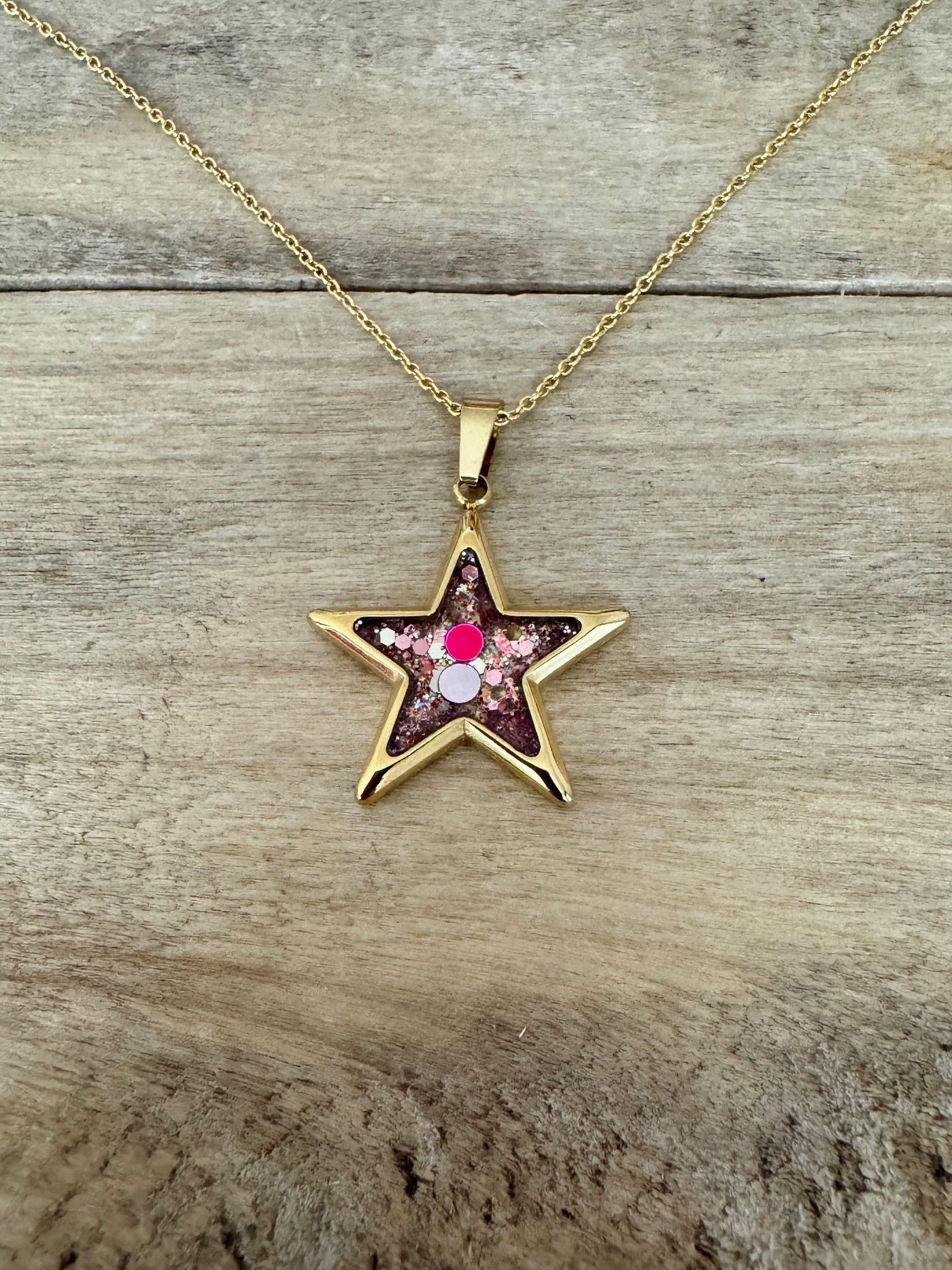 Collier doré enfant Etoile Apaisement des émotions