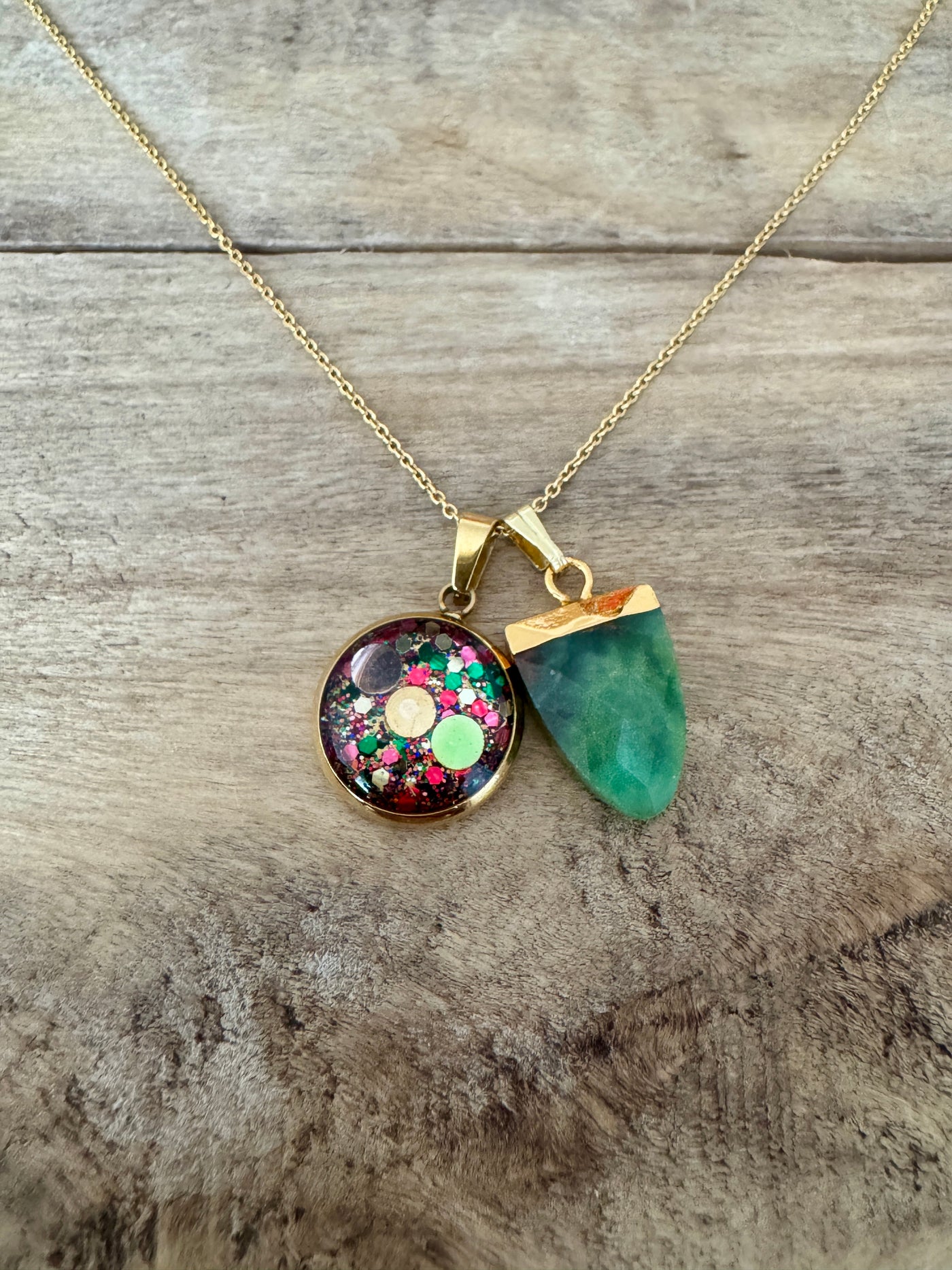 Collier simple doré CHRYSOPRASE Relation à la mère