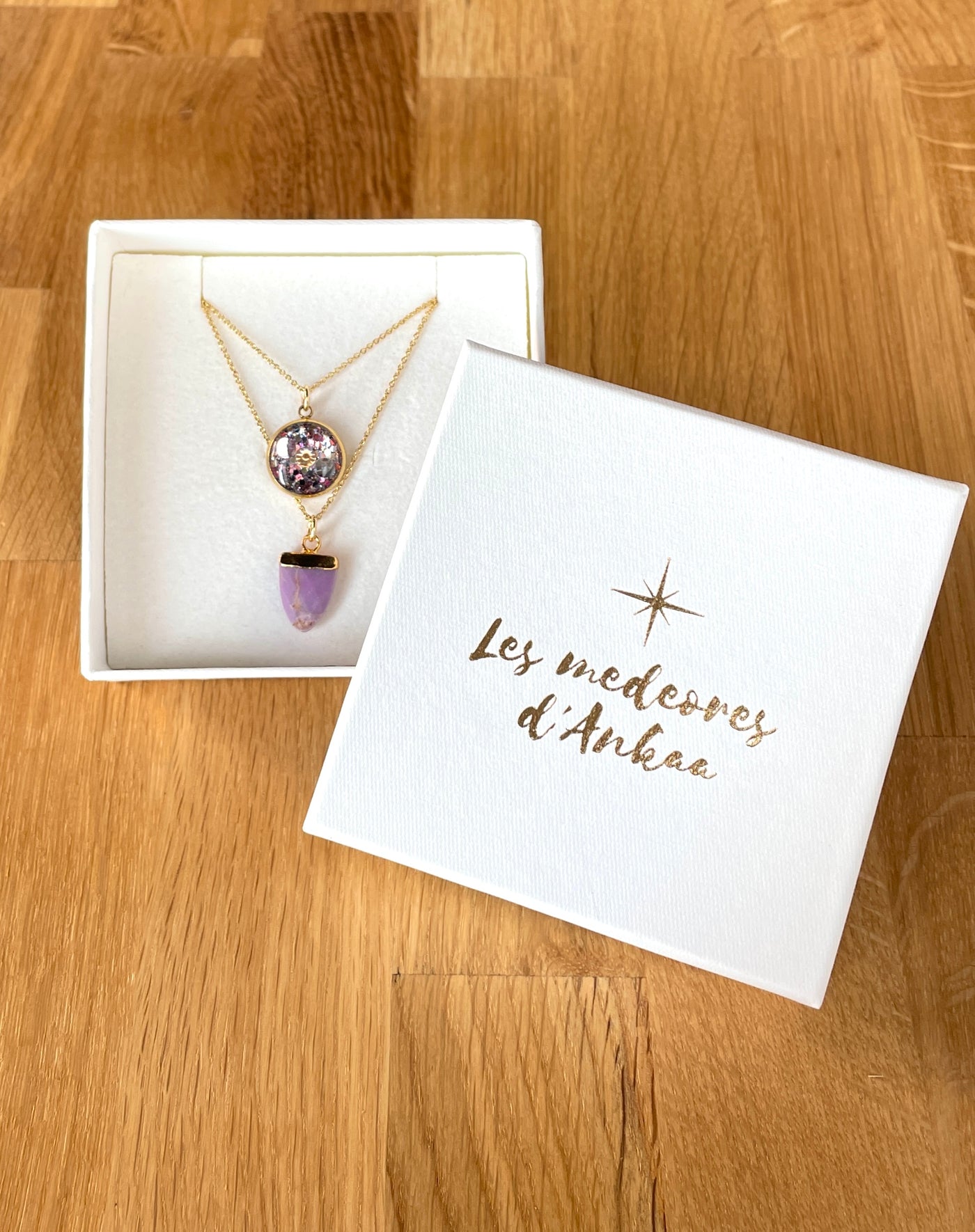 Necklace gift box