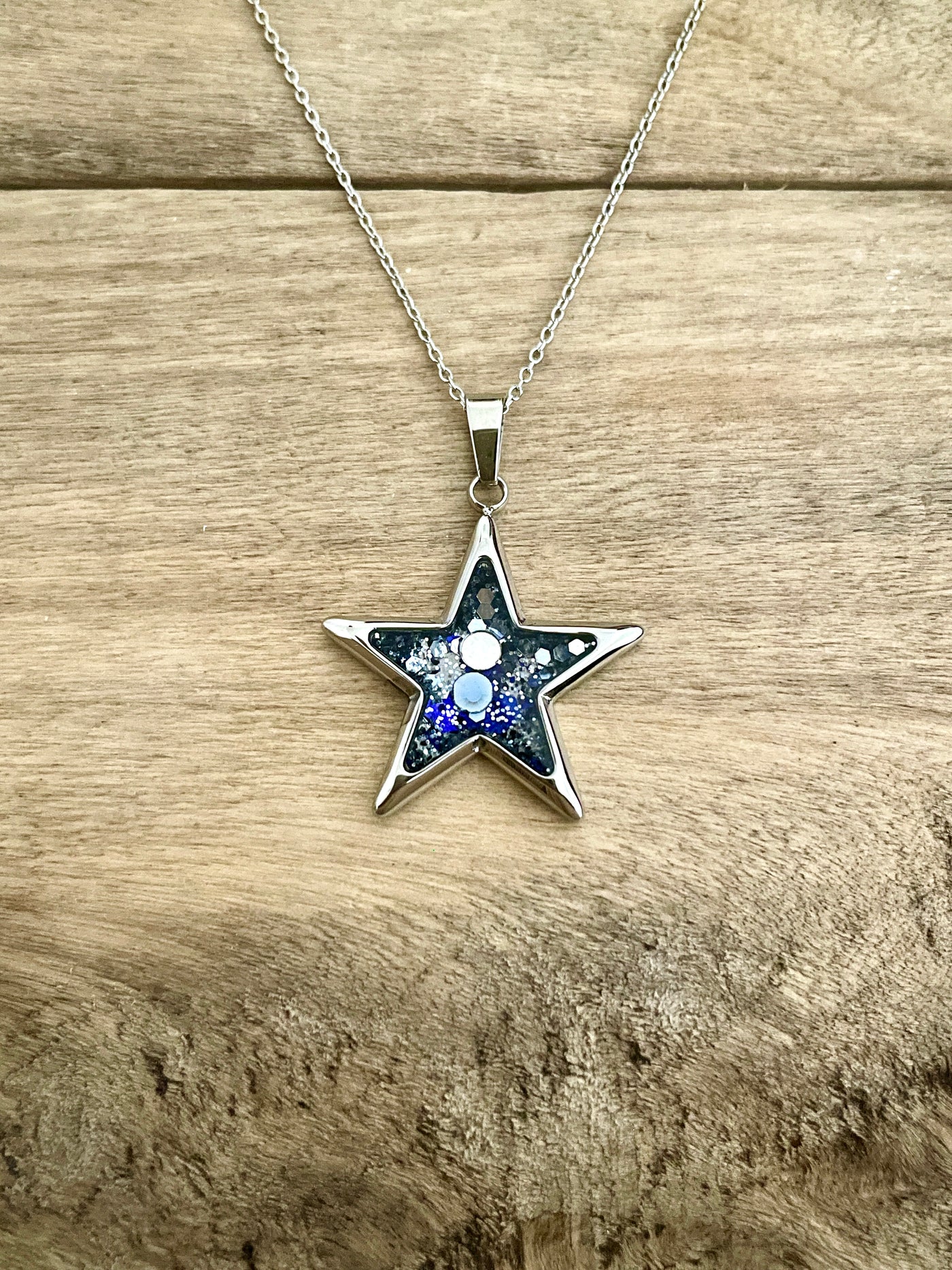 Children's silver necklace Star Soothing of emotions