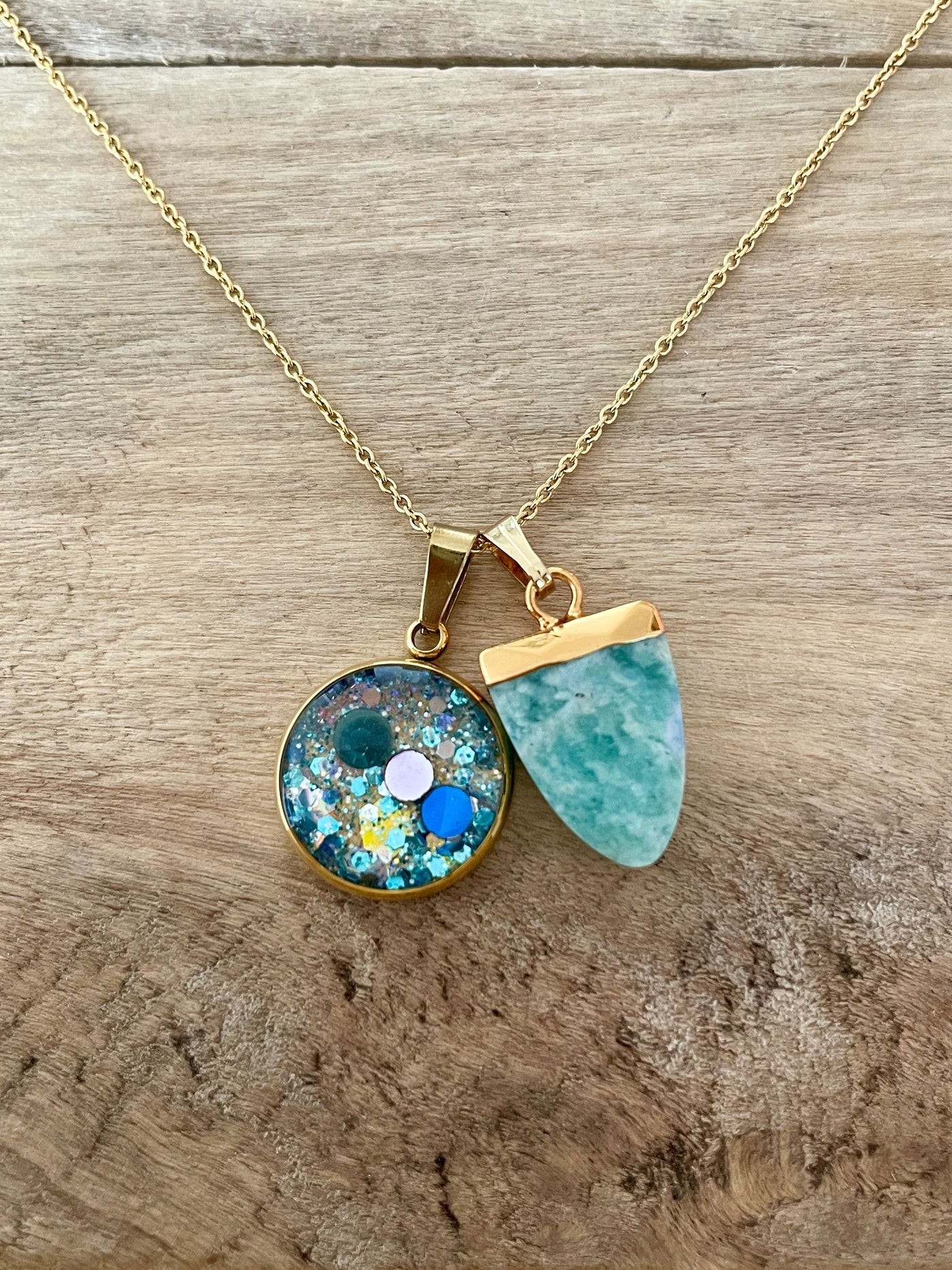 Collier simple doré AMAZONITE Spirale négative