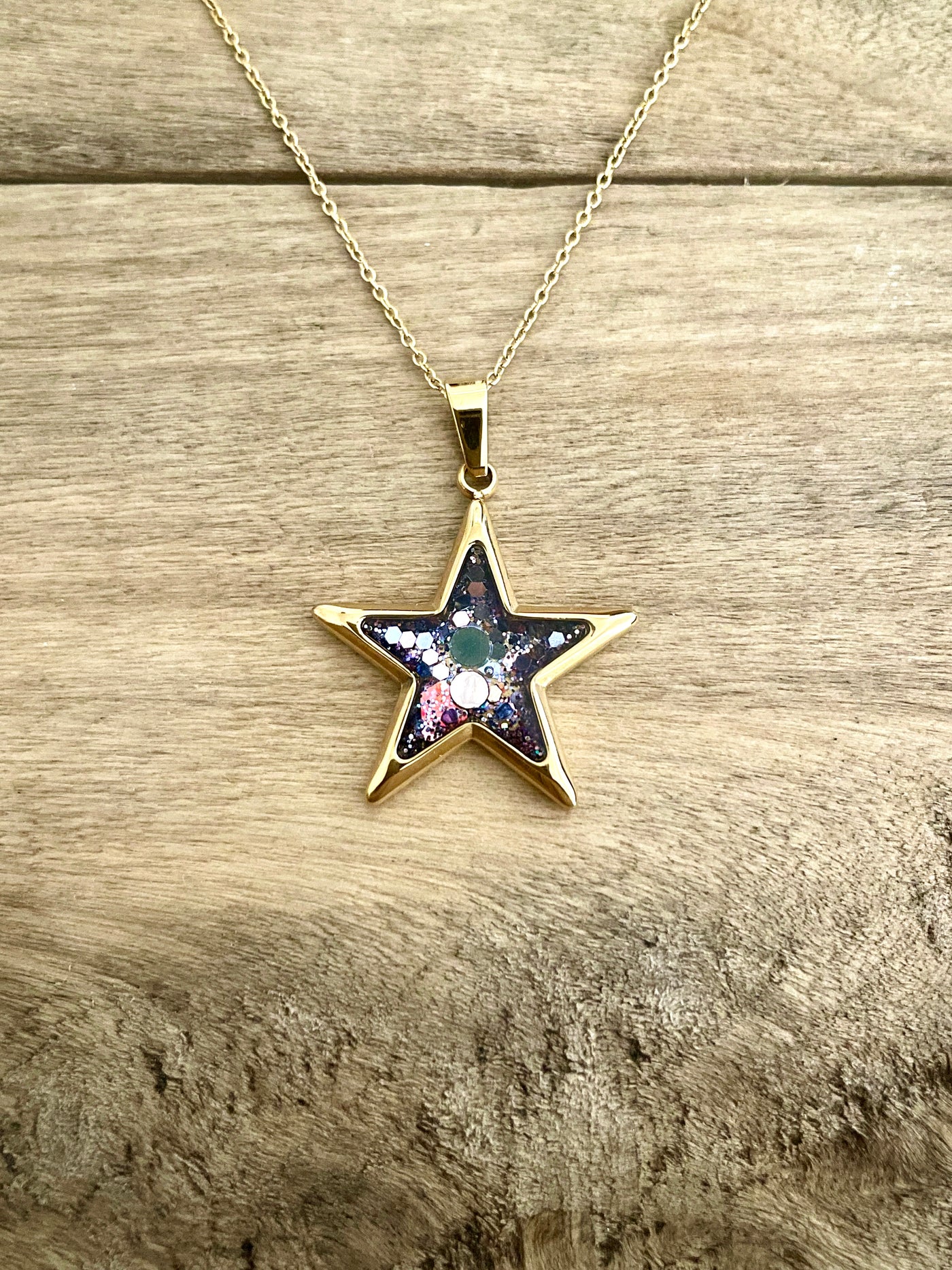 Children's golden star necklace Appeasement of emotions