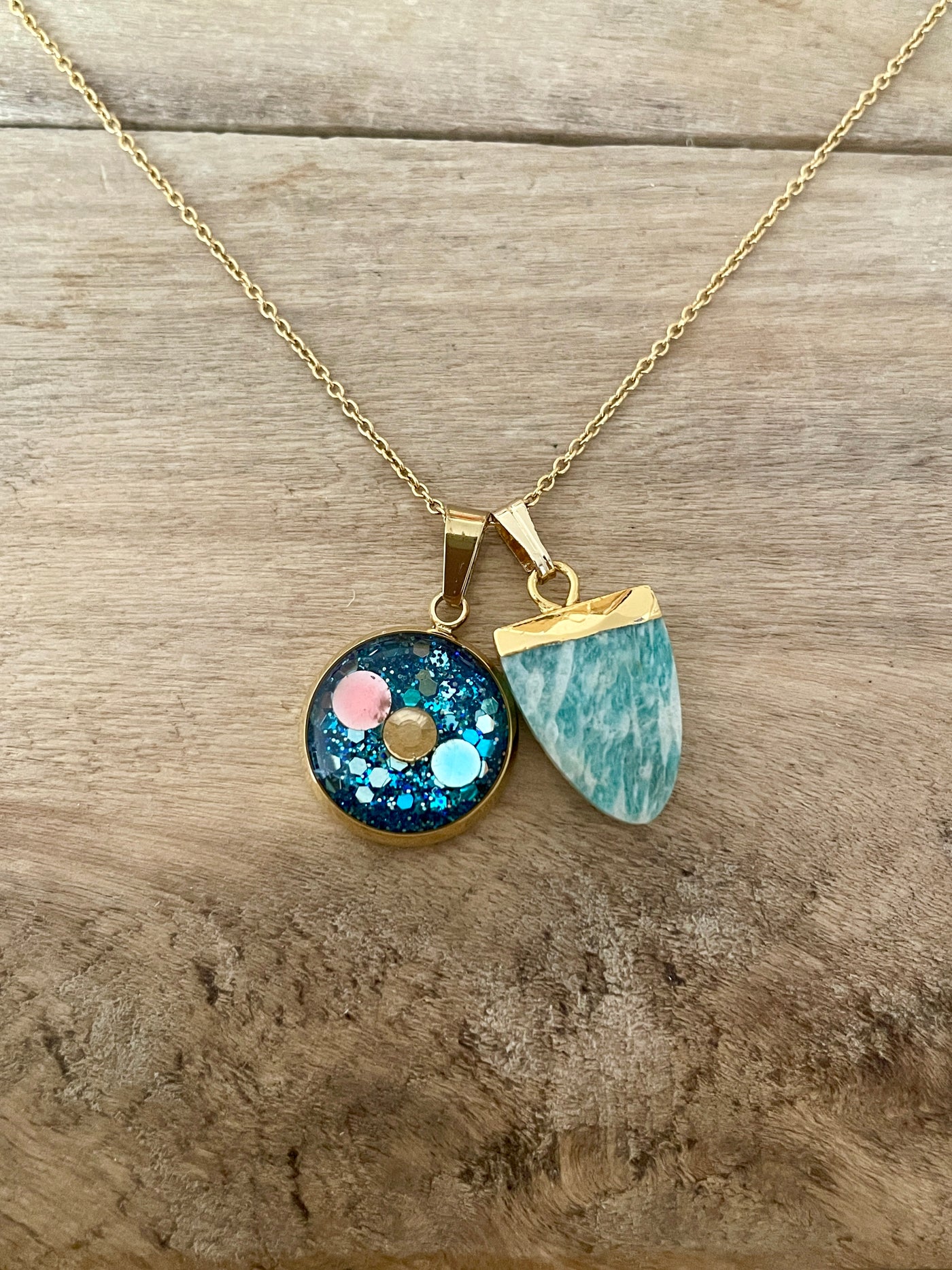 Collier simple doré AMAZONITE Hypersensibilité