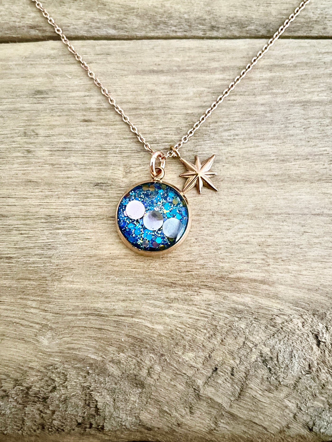 Simple rose gold necklace for children Hypersensitivity