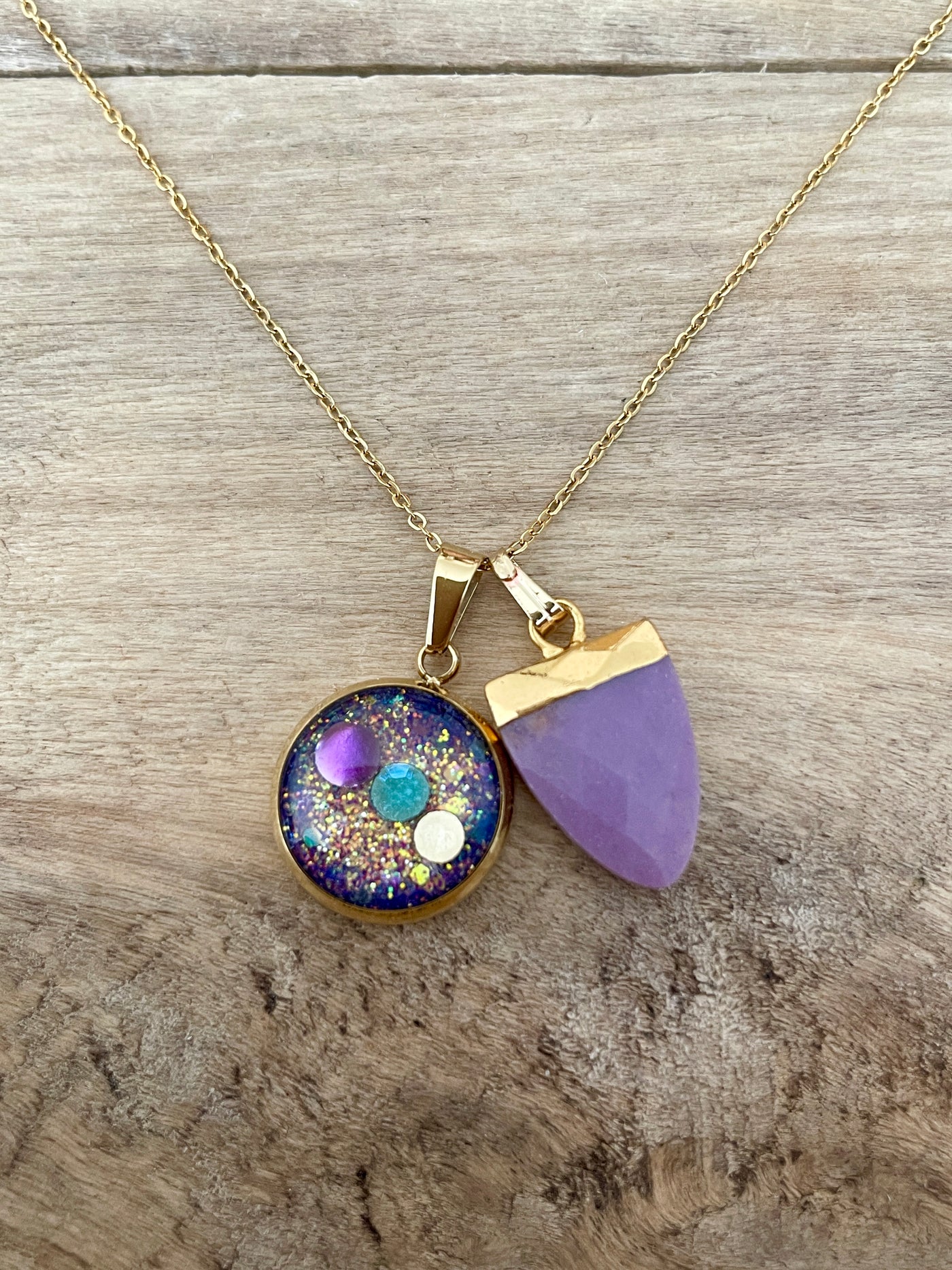 Collier simple doré SUGILITE Image de soi