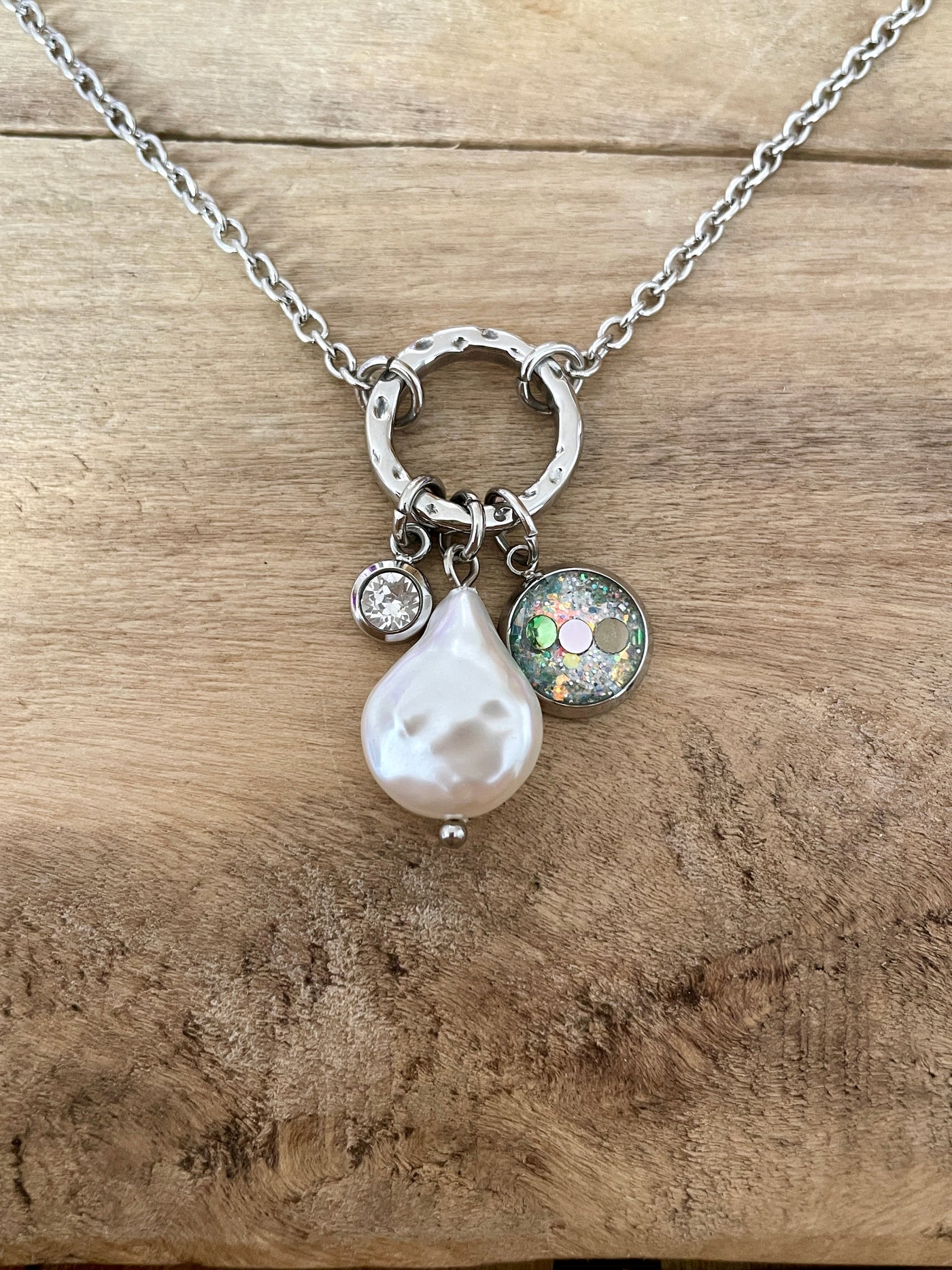 Collier argenté CALYPSO Om