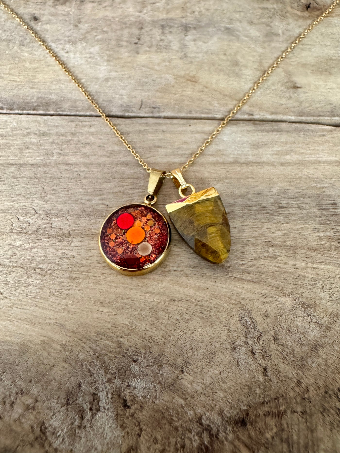 Collier simple doré PUMPKIN FALL OEIL DE TIGRE Phénix
