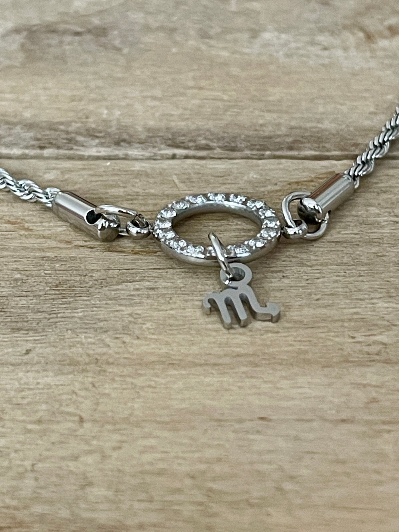 Bracelet argenté AURORA Détachement amoureux