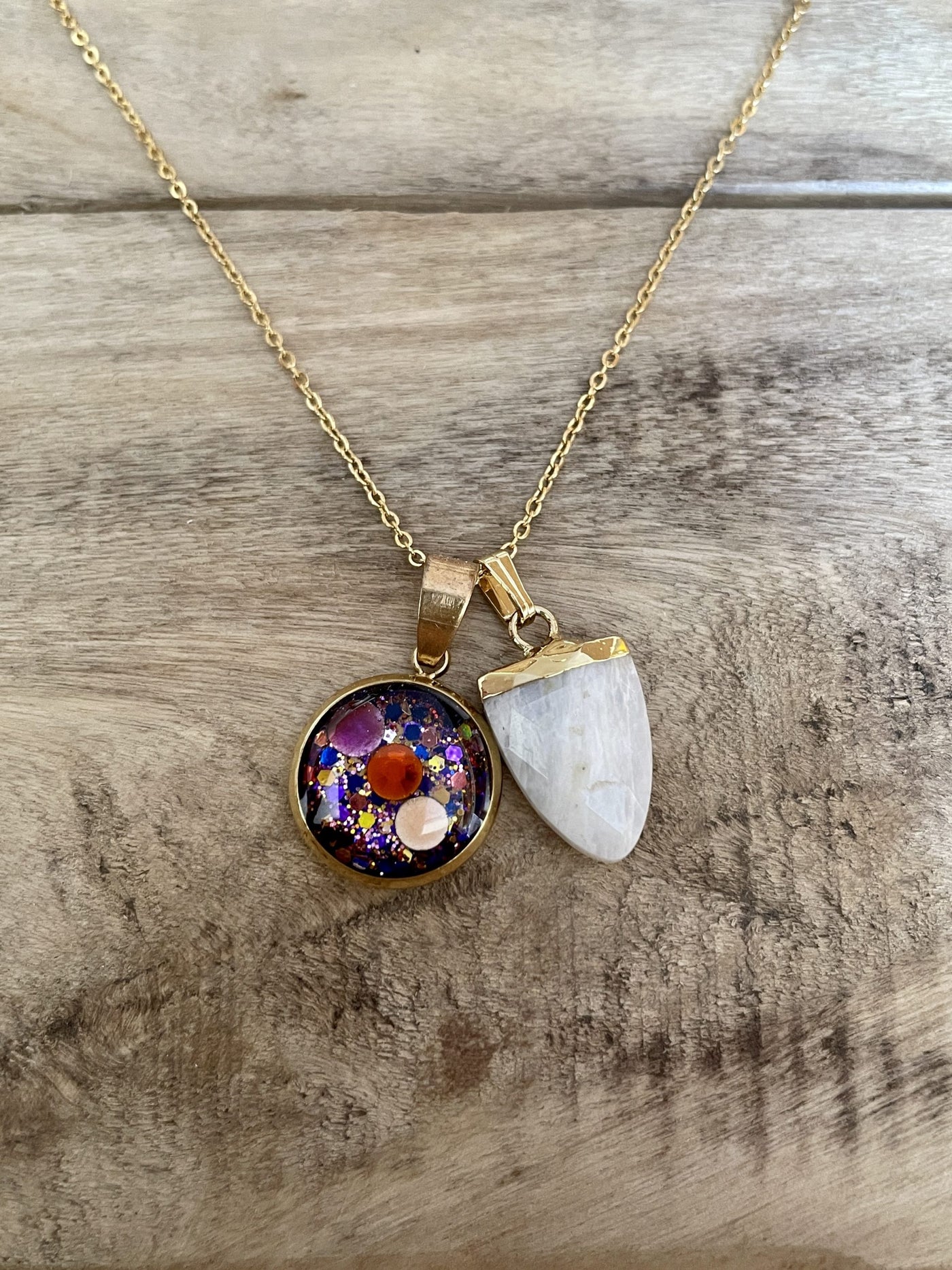 Simple gold MOONSTONE Cut &amp; Leave necklace