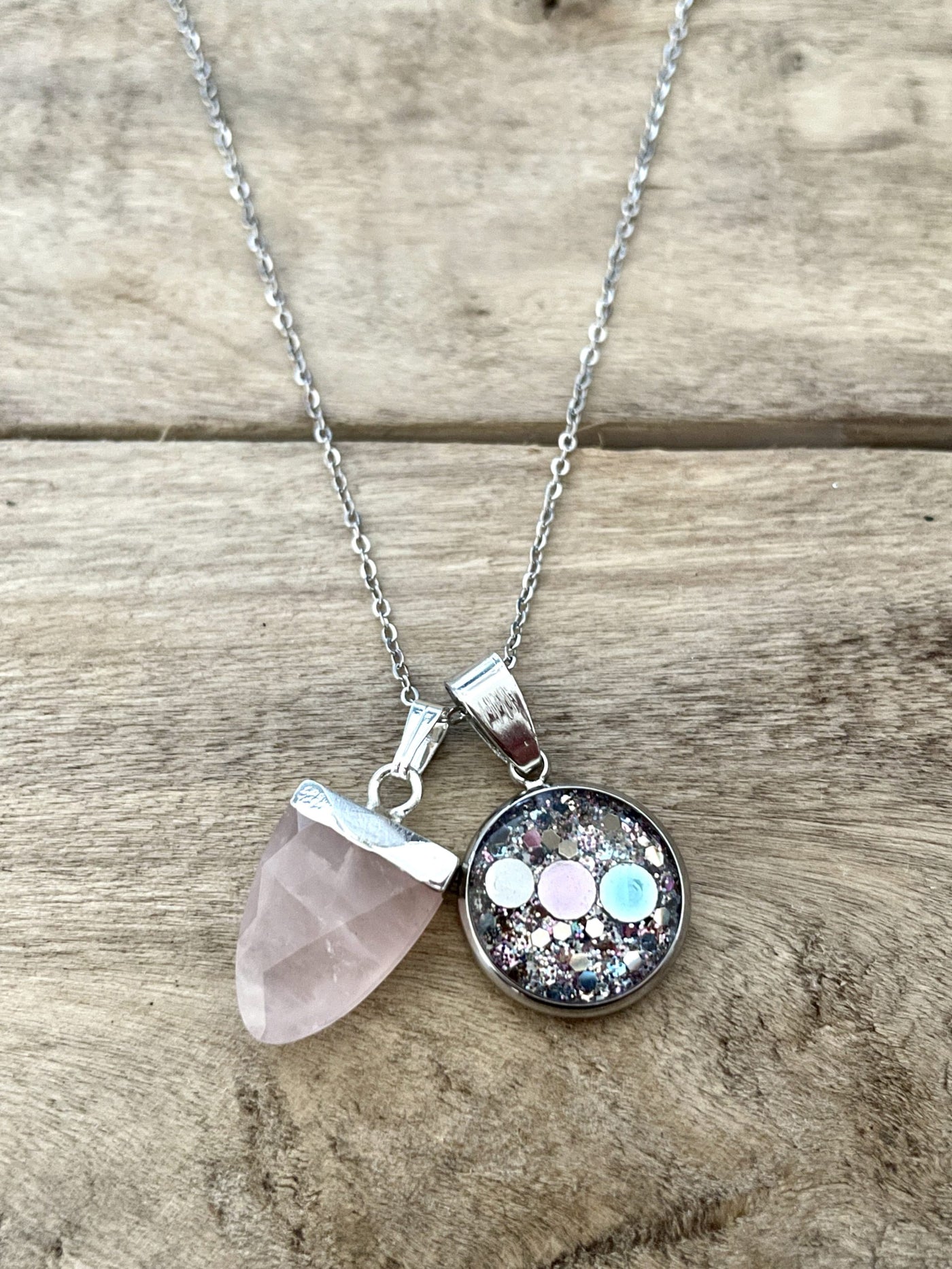 Collier argenté Signature L'Ankaa QUARTZ ROSE Procréation