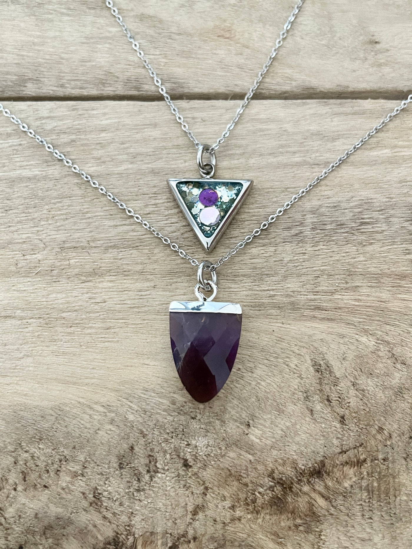 Double silver necklace AMETHYSTE Triangle Wound of the soul: Rejection