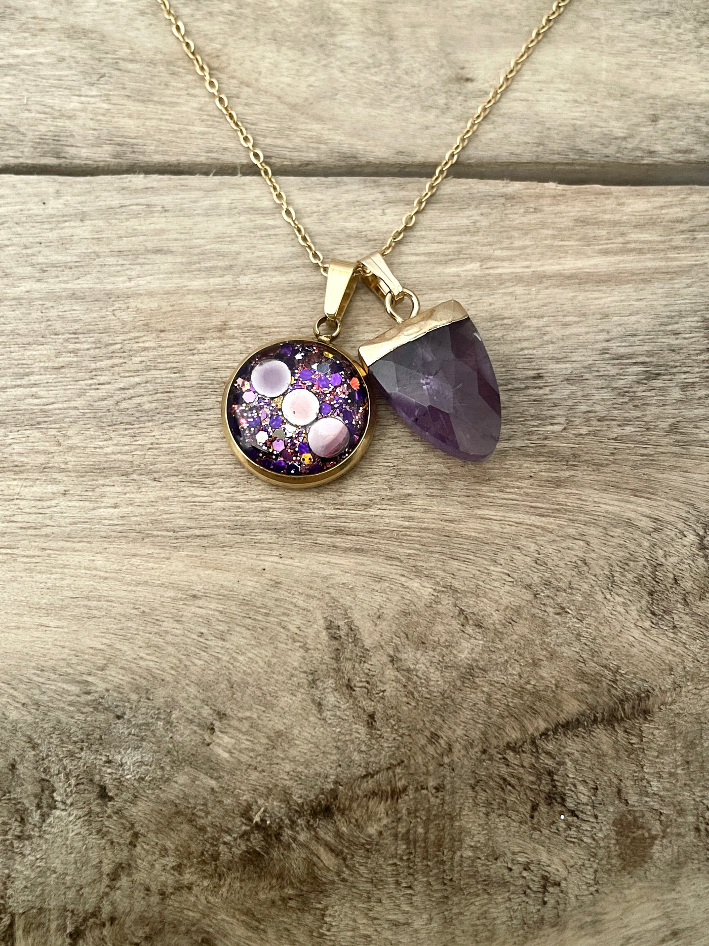 Simple gold necklace AMETHYST Peace and love
